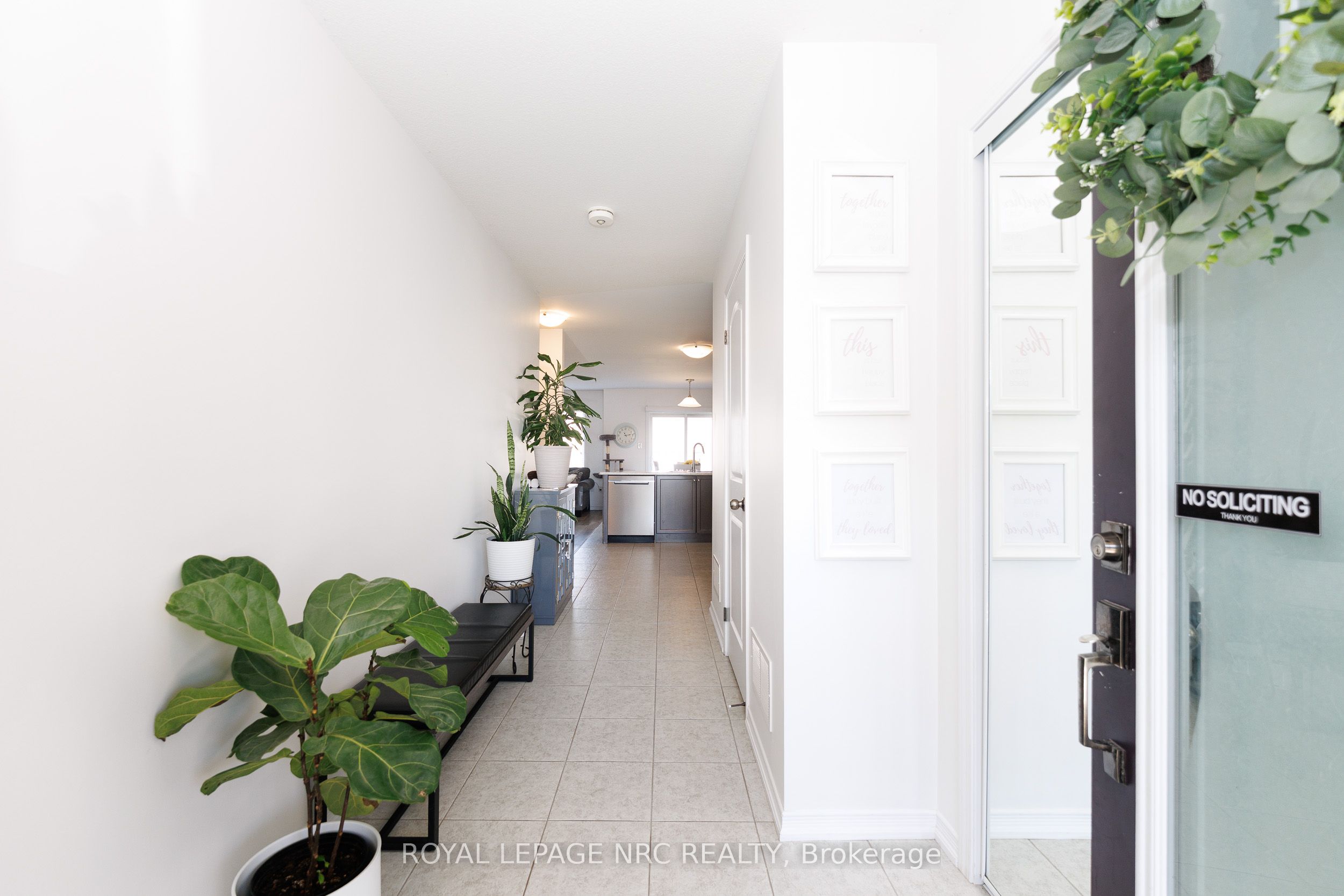 7794 White Pine Crescent, Niagara Falls, ON L2H 3R4 photo 3