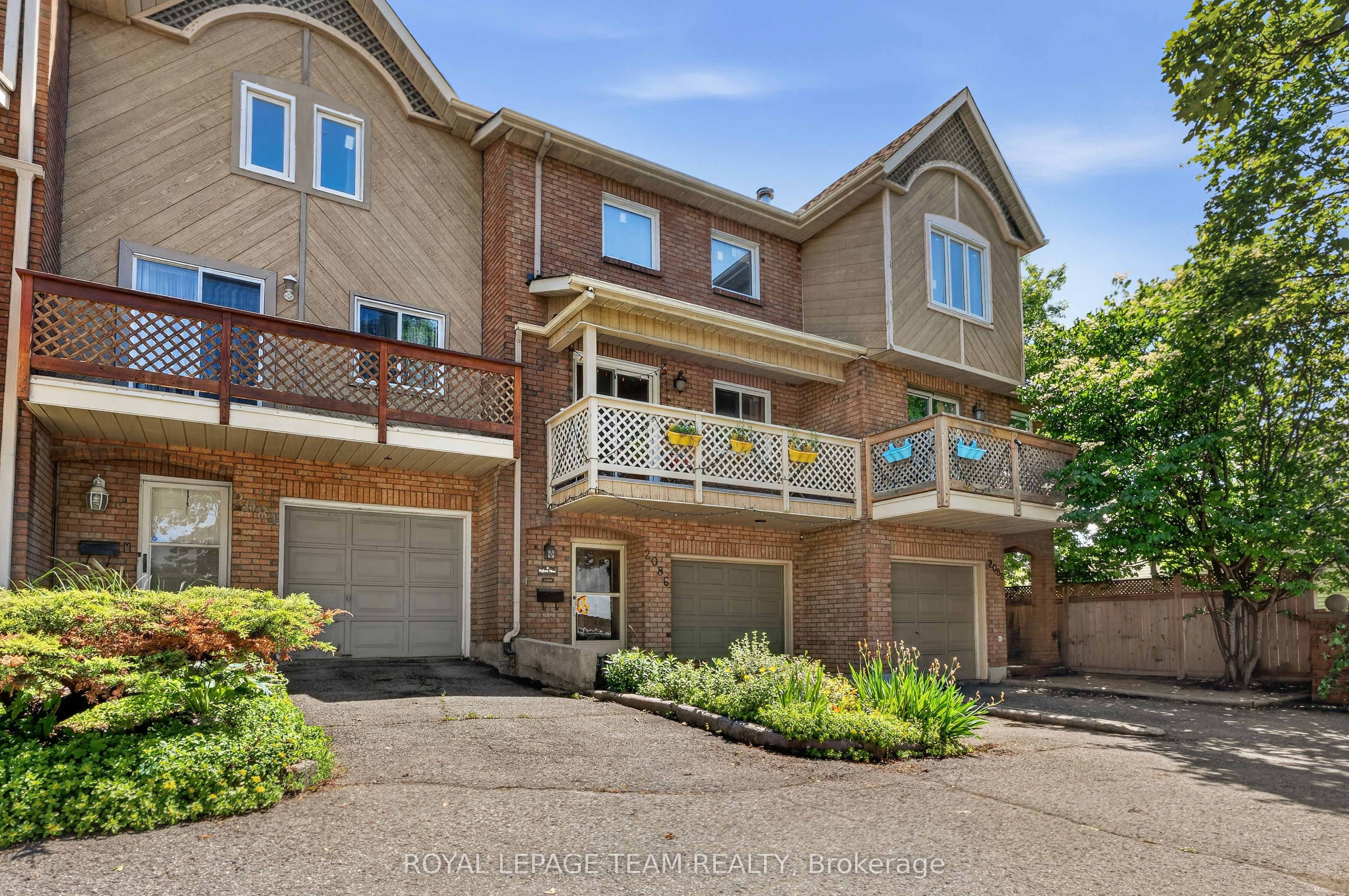 2086 Carling Avenue, McKellar Heights - Glabar Park and Area, ON K2A 1G8 photo 2