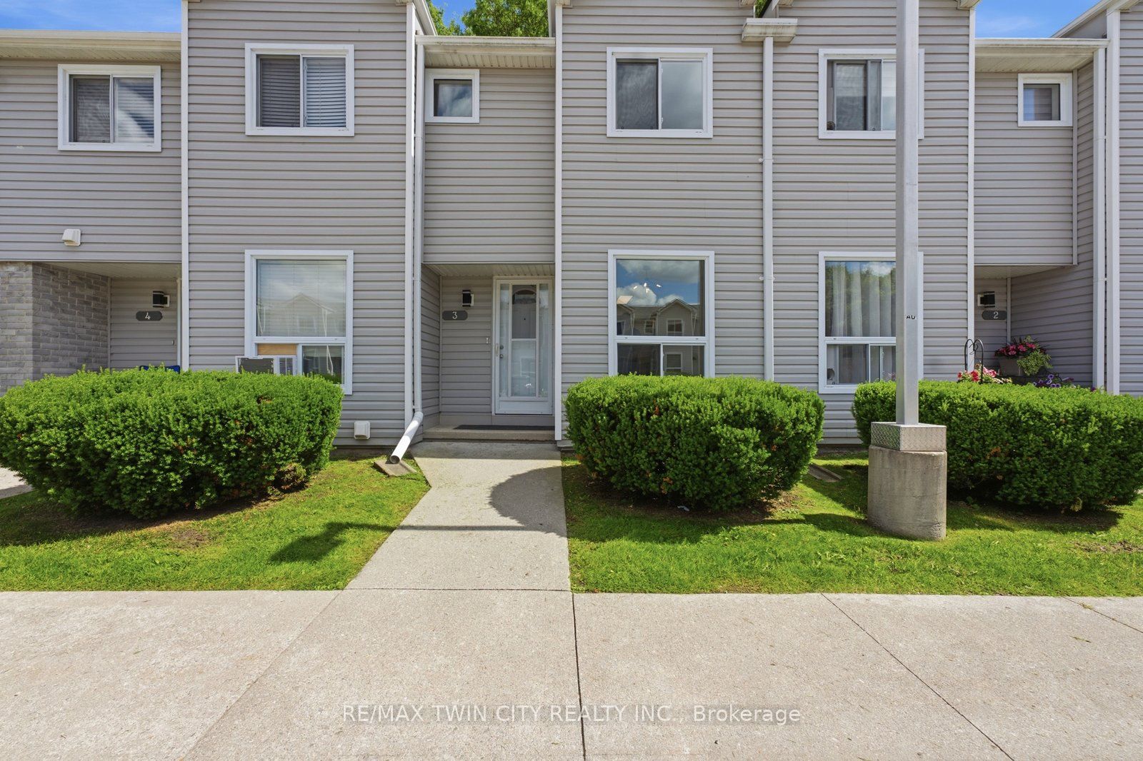 476 Grey Street 3, Brantford, ON N3S 7S5 photo 4