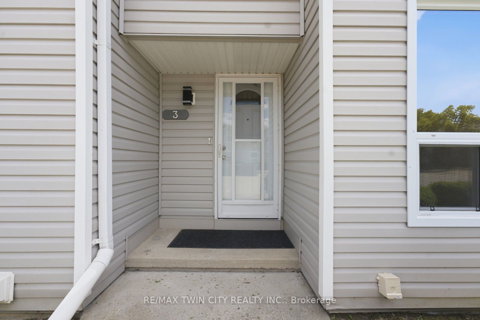 476 Grey Street 3, Brantford, ON N3S 7S5 photo 5