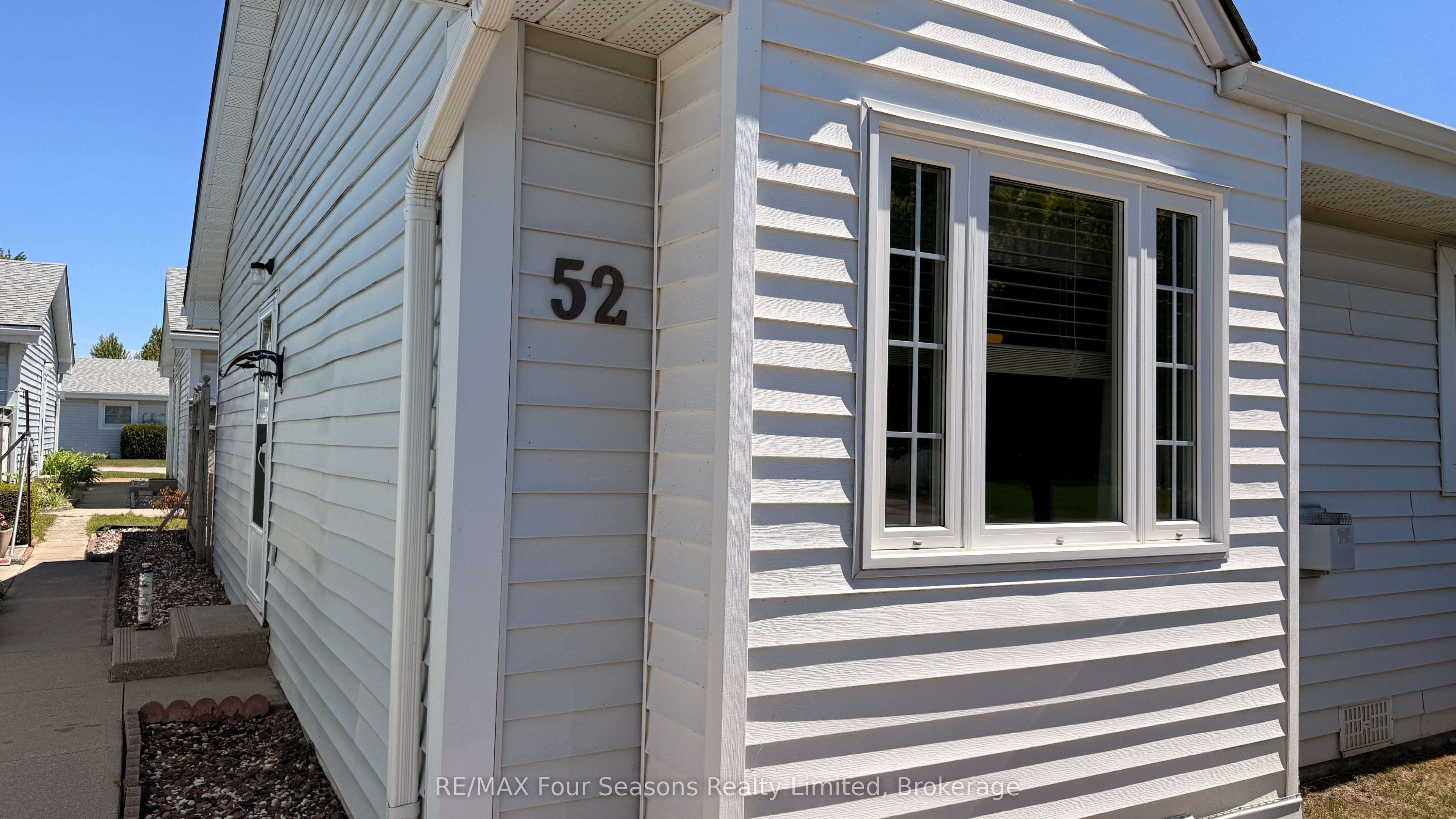 303 Waterloo Street 52, Saugeen Shores, ON N0H 2C1 photo 2
