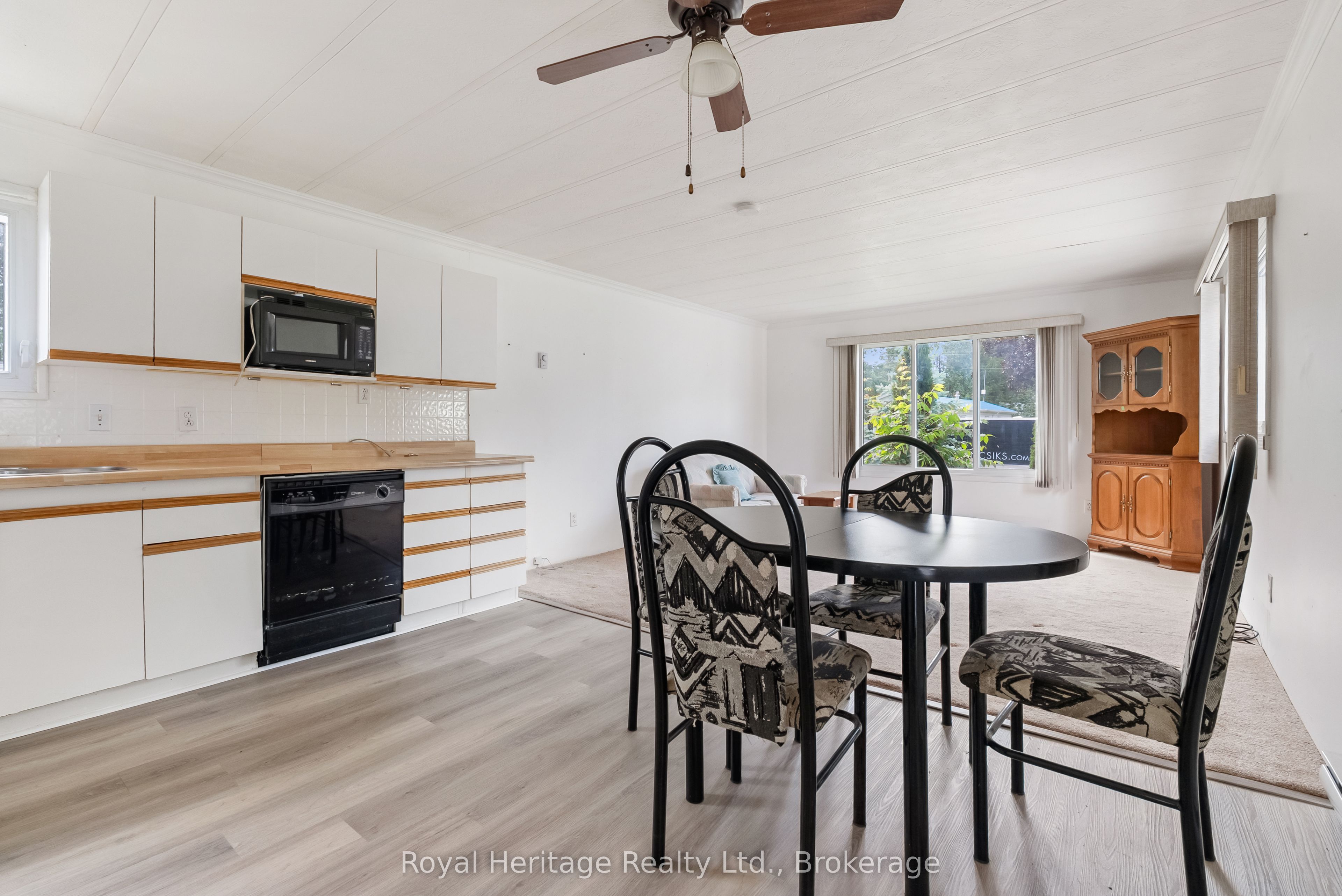 19 Park Crescent, Kawartha Lakes, ON K9V 4R3 photo 4