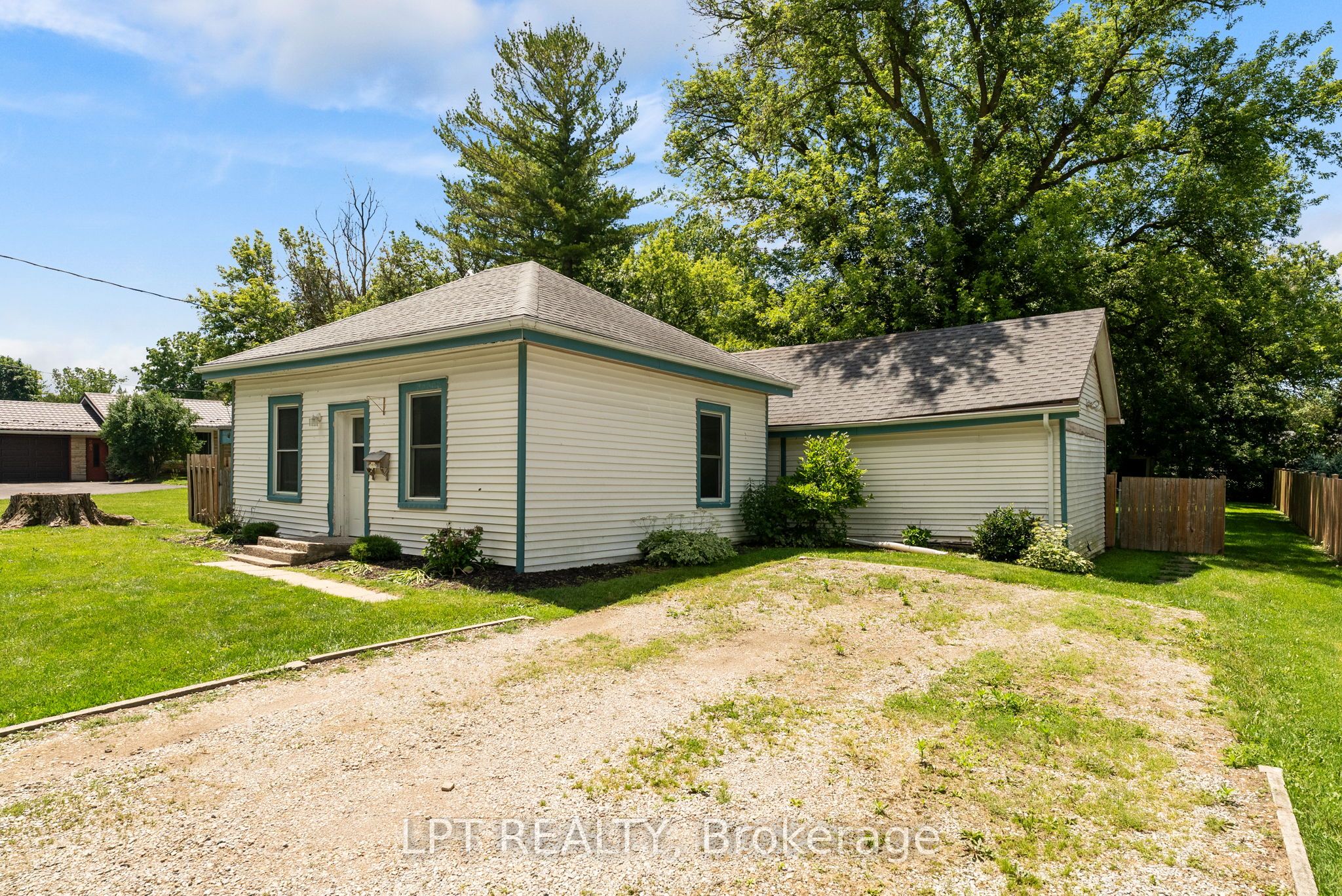 269 Richmond Street, North Middlesex, ON N0M 2K0 photo 3