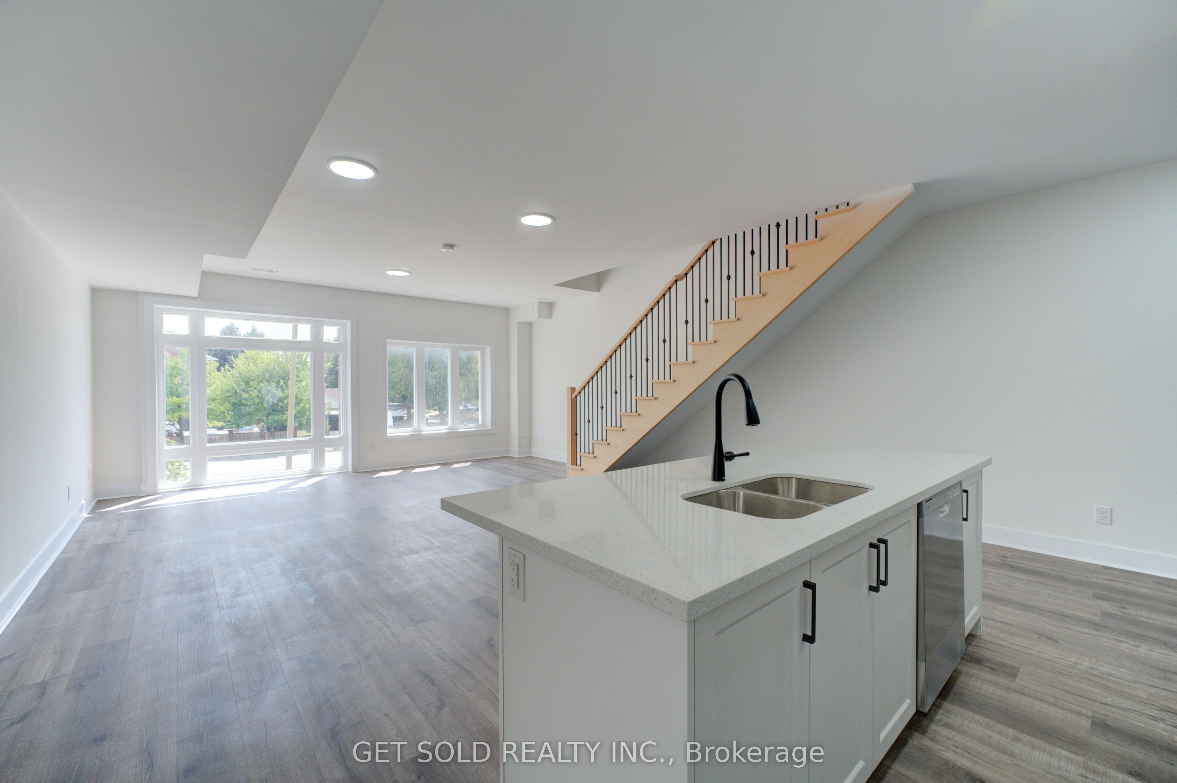 6701 Thorold Stone Road 12, Niagara Falls, ON L2J 1B3