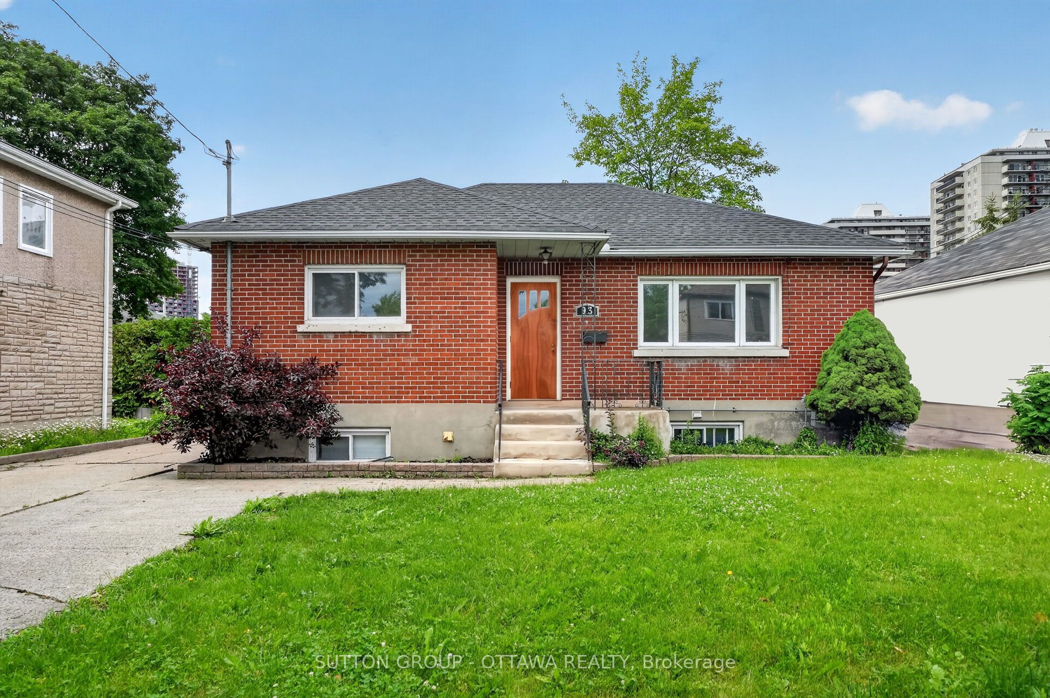 93 ONTARIO Street, Overbrook - Castleheights and Area, ON K1K 1K8