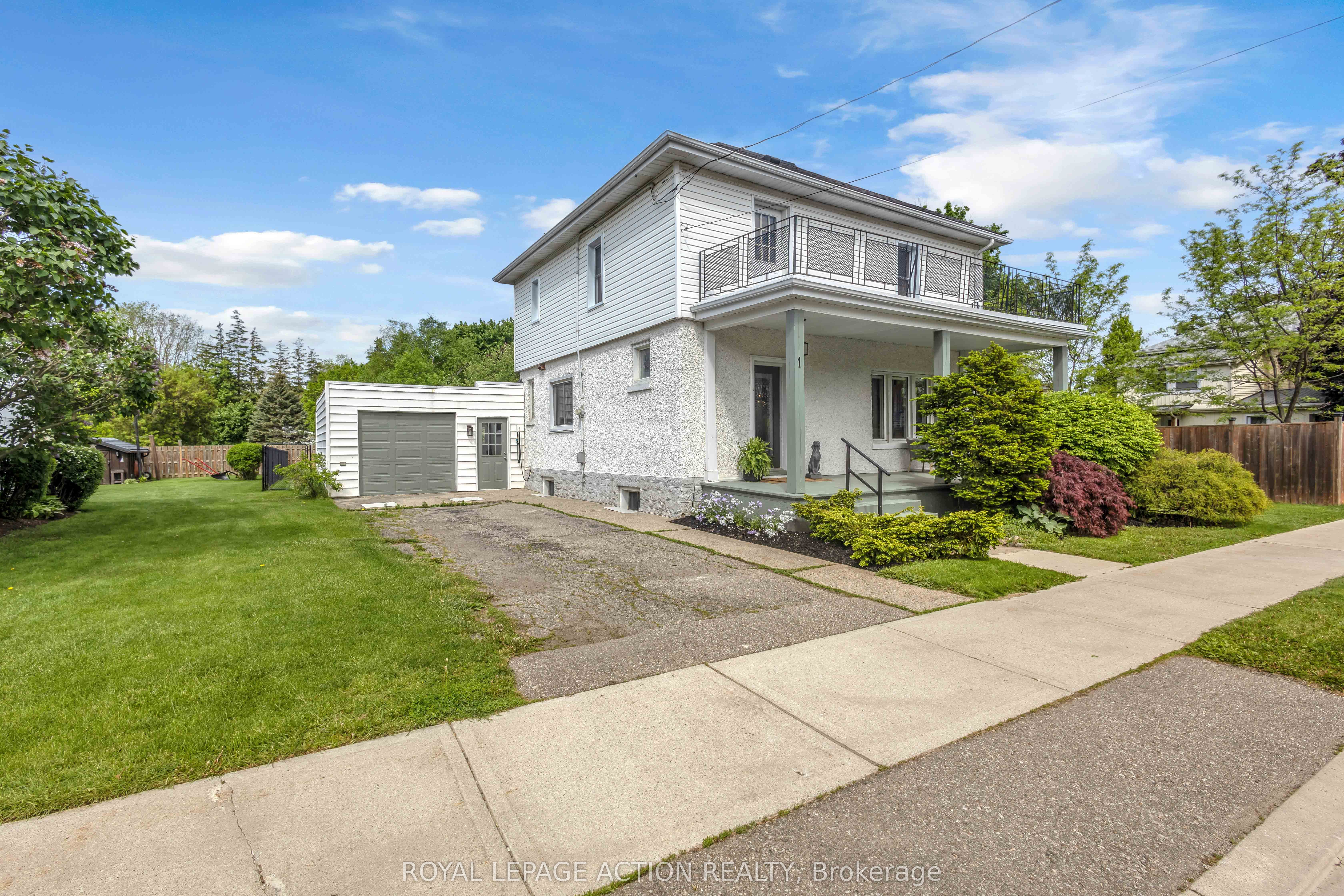 1 Alexander Street, Brant, ON N0E 1A0 photo 2