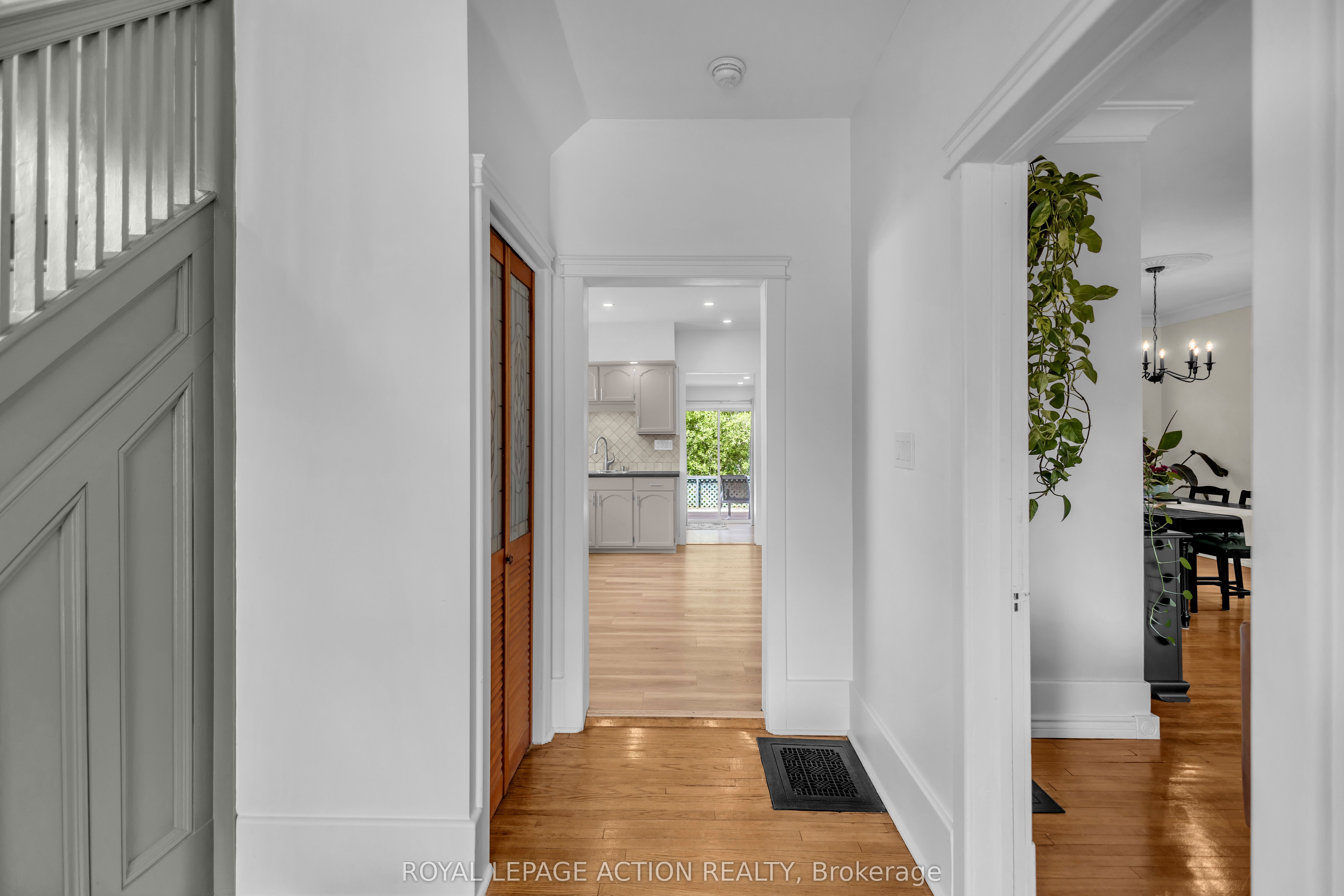 1 Alexander Street, Brant, ON N0E 1A0 photo 5