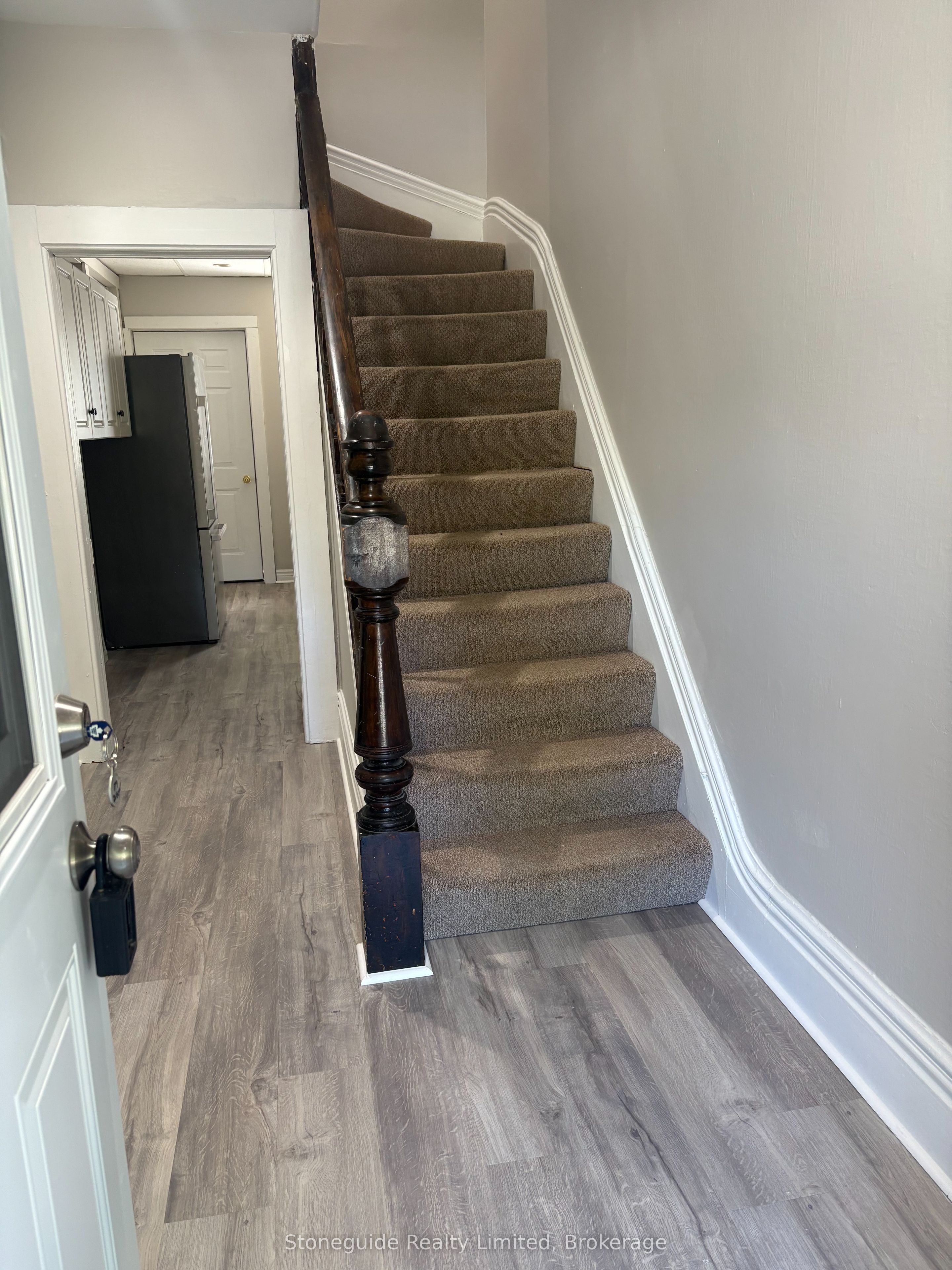 179 Dublin Street, Peterborough, ON K9H 3B4 photo 2