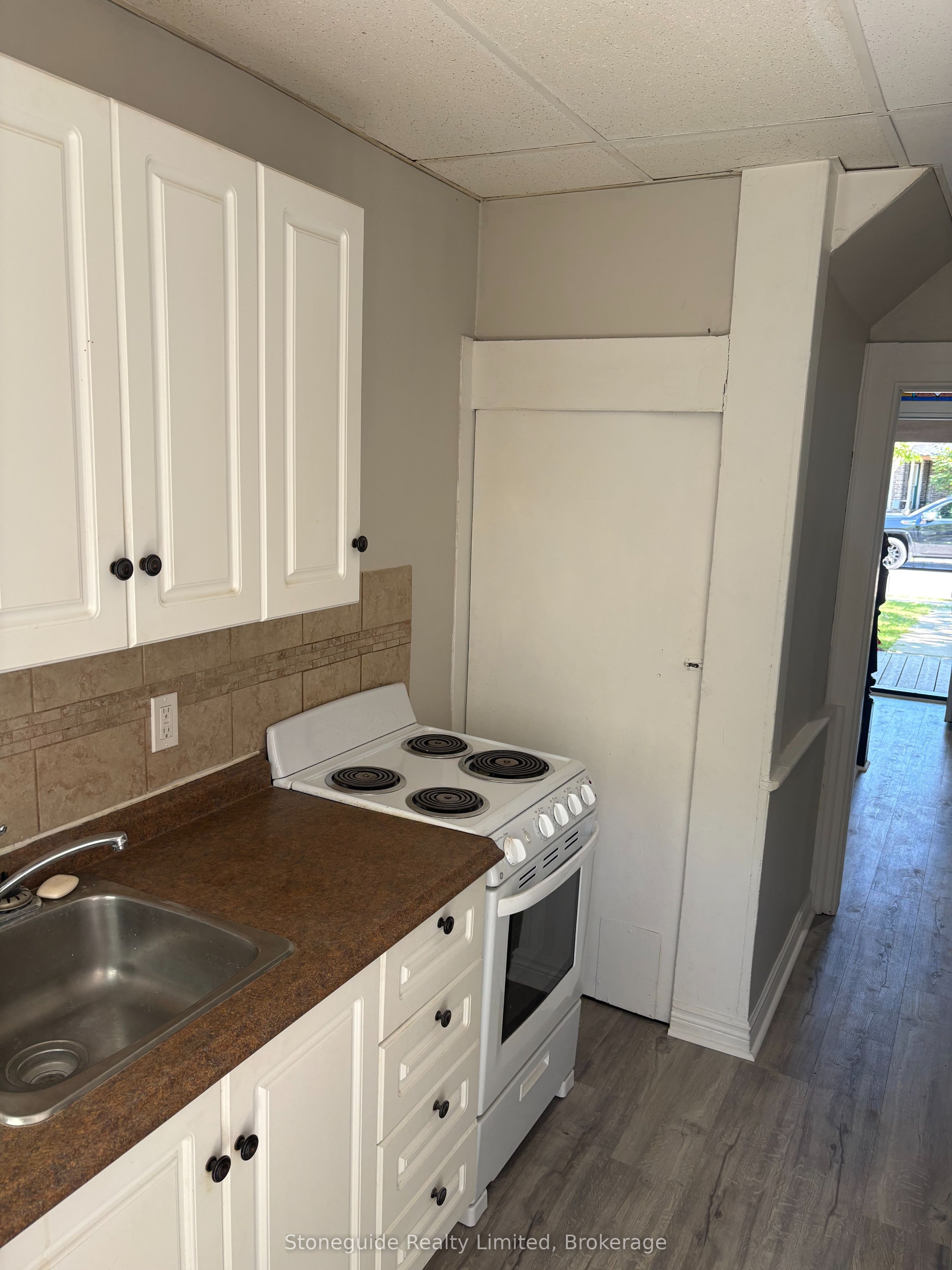 179 Dublin Street, Peterborough, ON K9H 3B4 photo 4