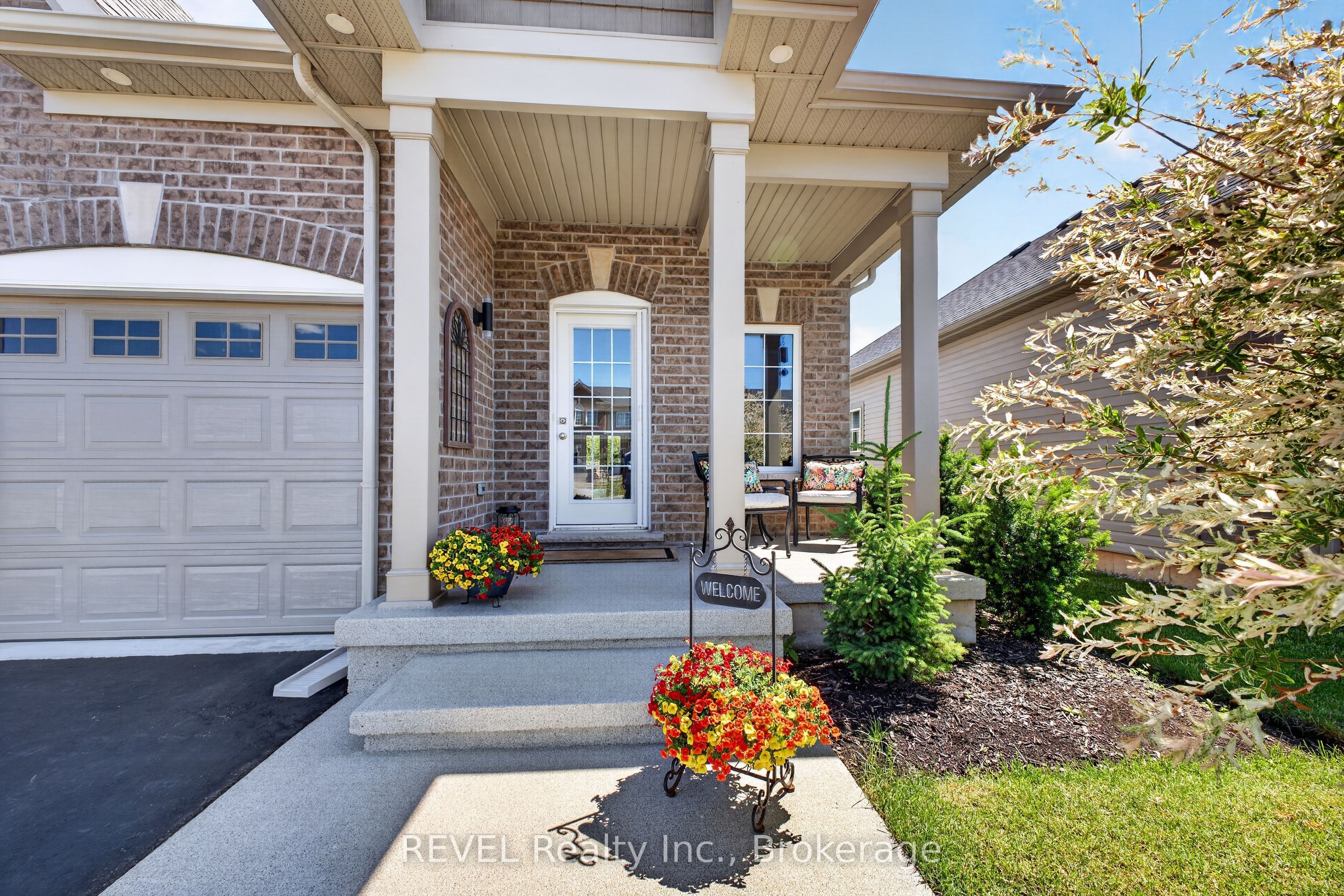 394 Hummel Crescent, Fort Erie, ON L2A 0E8 photo 3