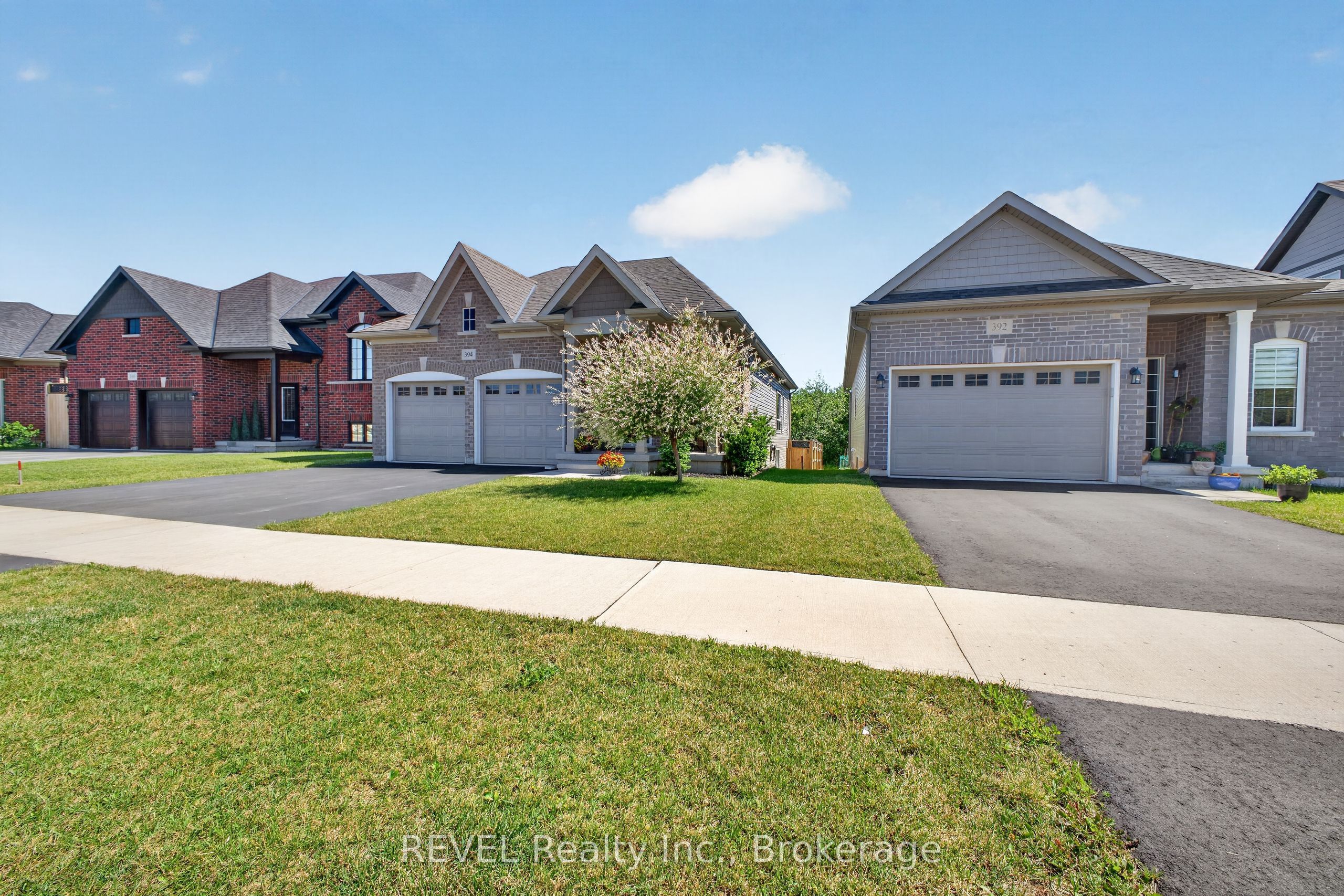 394 Hummel Crescent, Fort Erie, ON L2A 0E8 photo 5