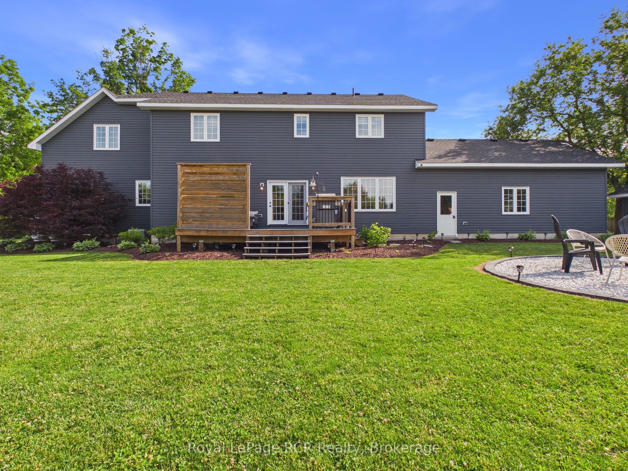 482 Wolsley Street, Huron-Kinloss, ON N0G 2H0 photo 3