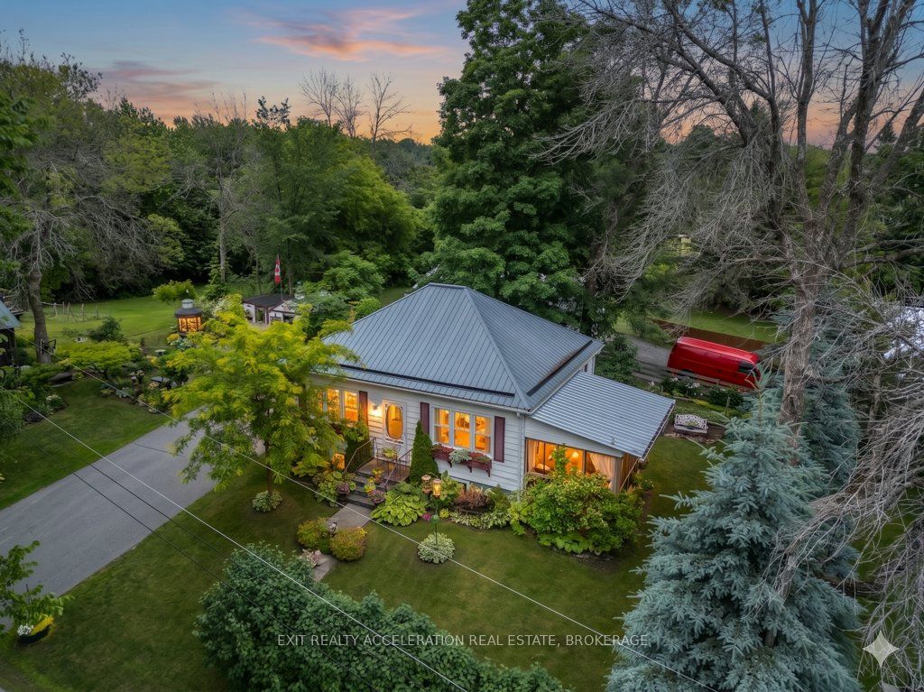 8 Thomas Street, Stone Mills, ON K0K 2A0
