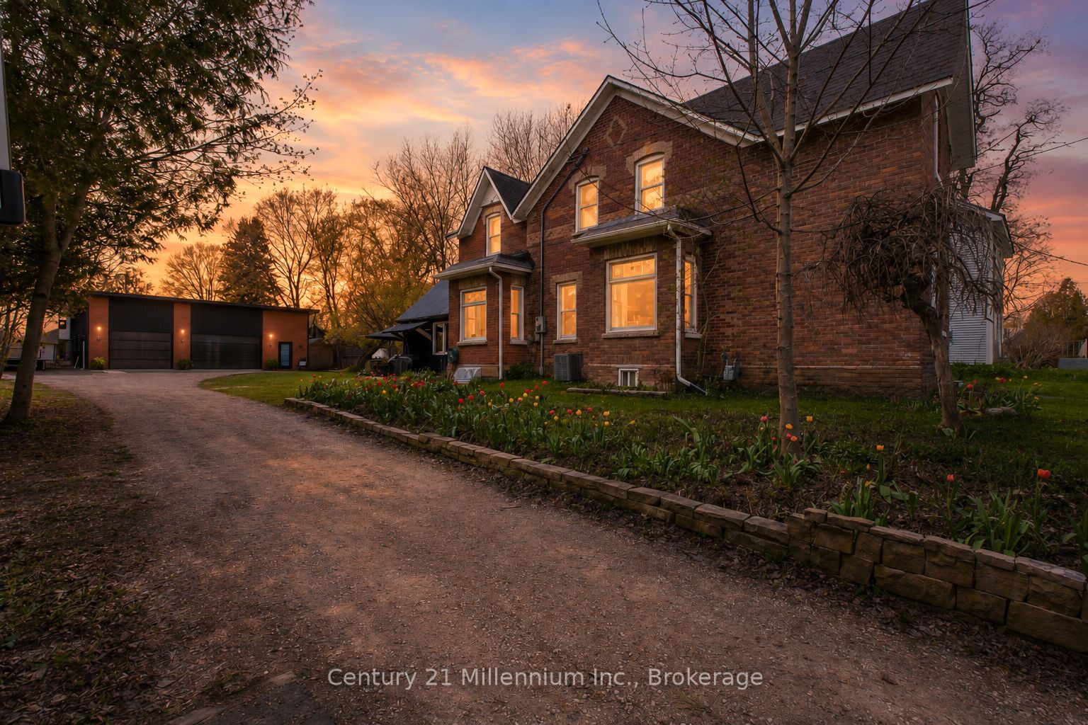 16 Peter Street, Grey Highlands, ON N0C 1E0