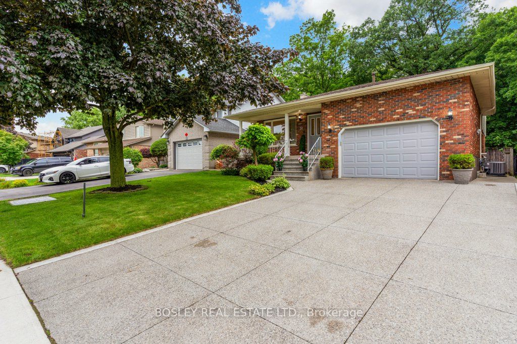 31 Pinewarbler Drive, Hamilton, ON L9A 4Z8 photo 2