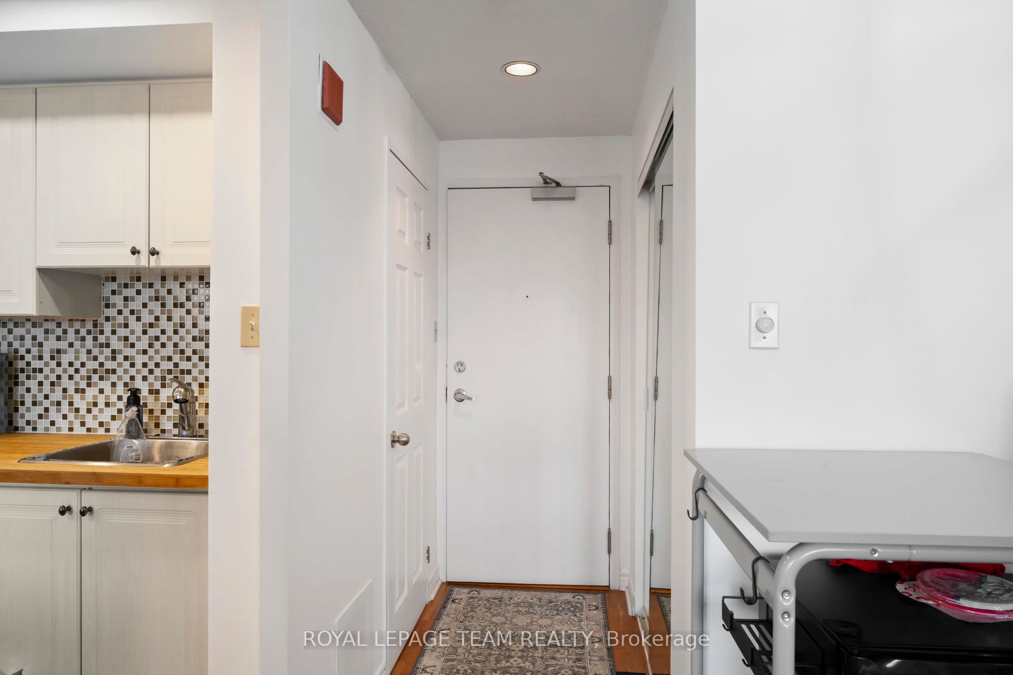 45 Holland Avenue 902, Tunneys Pasture and Ottawa West, ON K1Y 4S3 photo 4
