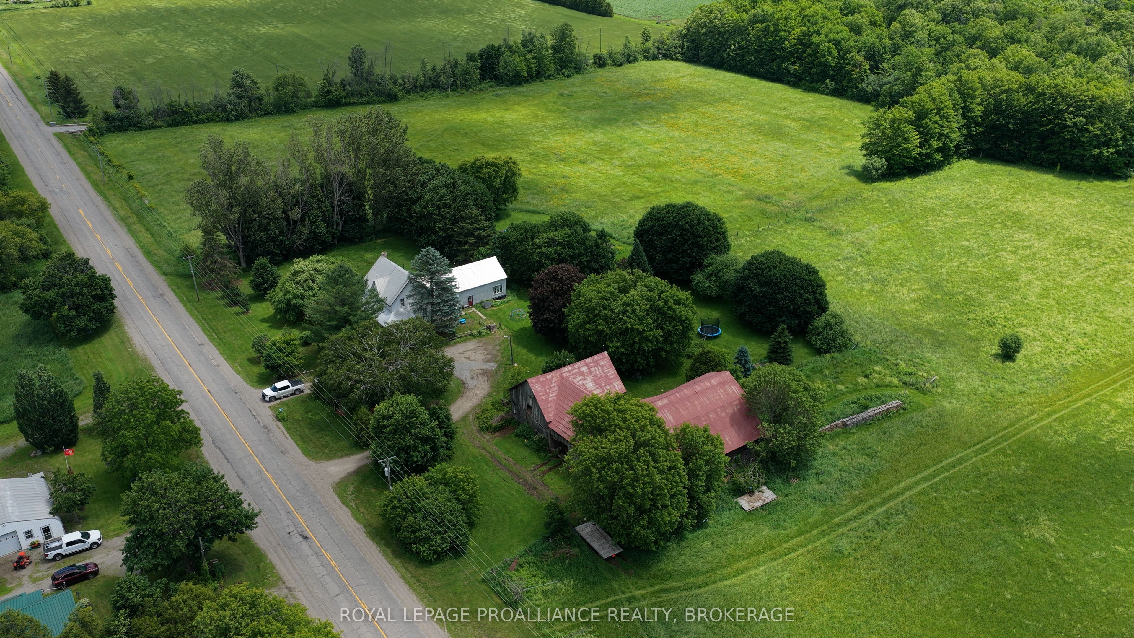 1462 COUNTY ROAD 8, Rideau Lakes, ON K0E 1Y0 photo 2