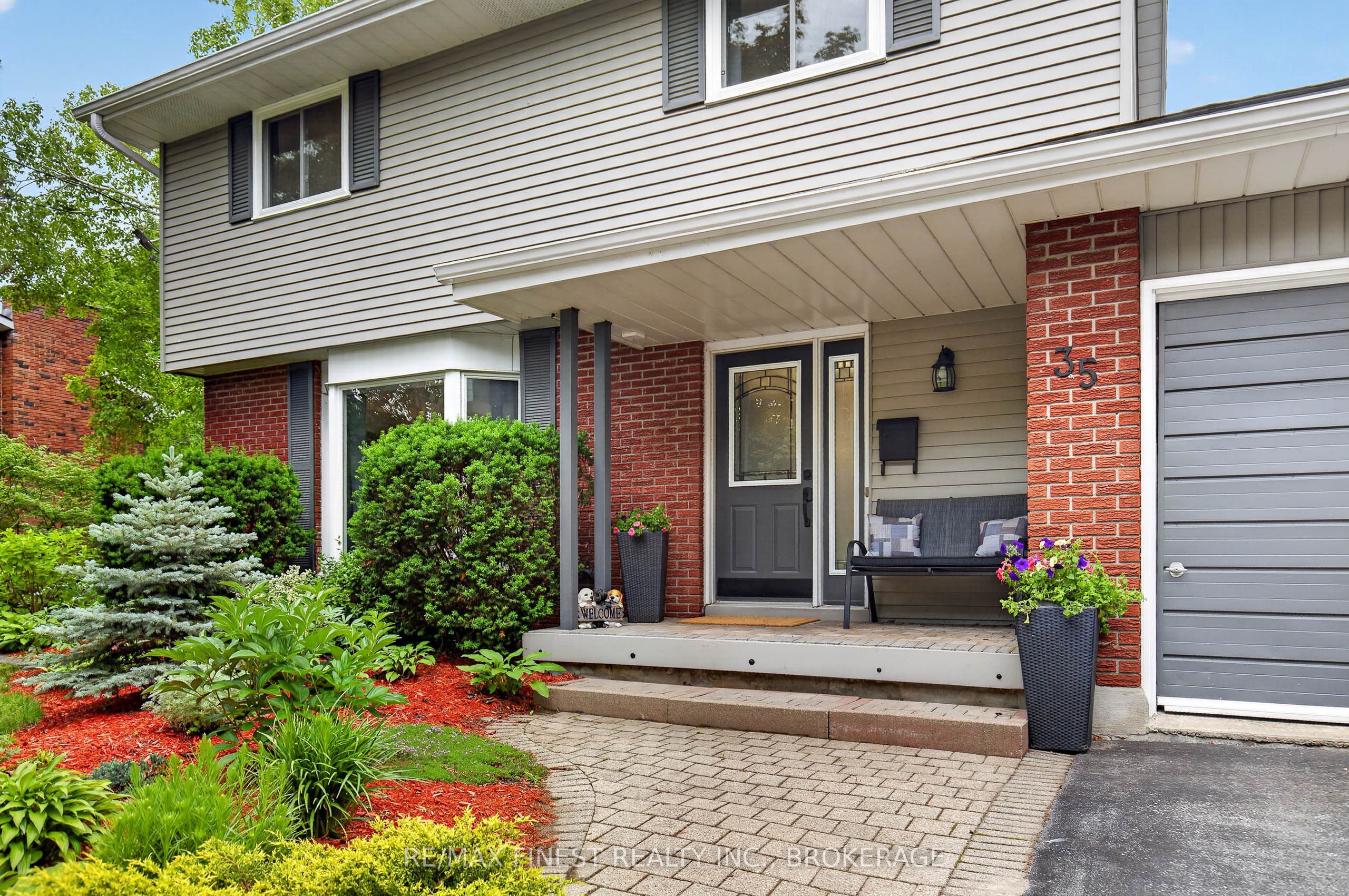 35 Keller Drive, Belleville, ON K8P 4B3 photo 3