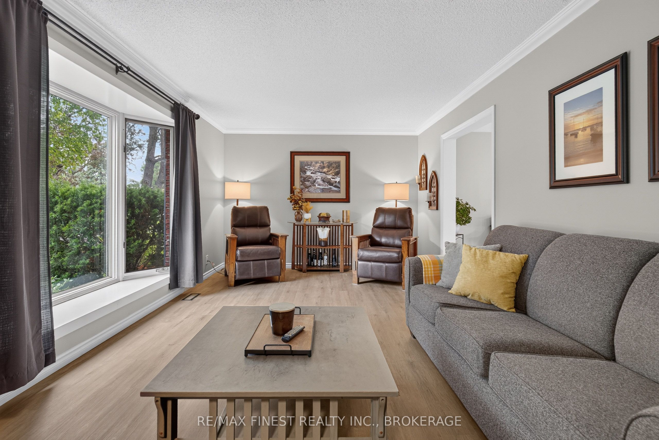 35 Keller Drive, Belleville, ON K8P 4B3 photo 5