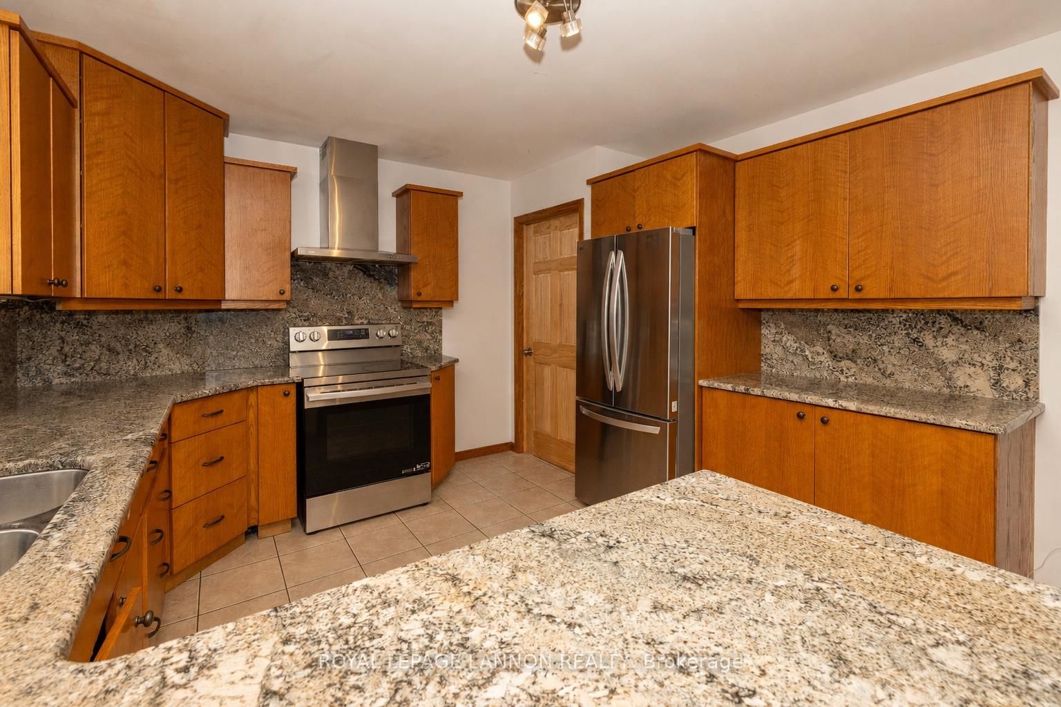 334 Lambton Cres, Thunder Bay, ON P7C 5L8 photo 5