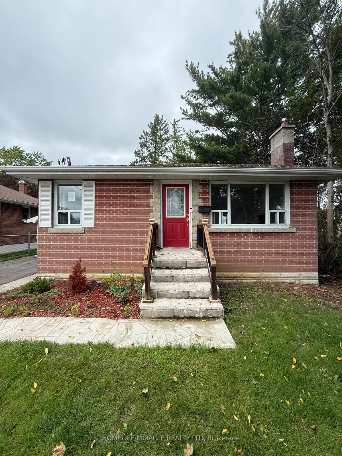 88 Crestview Avenue, Belleville, ON K8N 1W9 photo 3