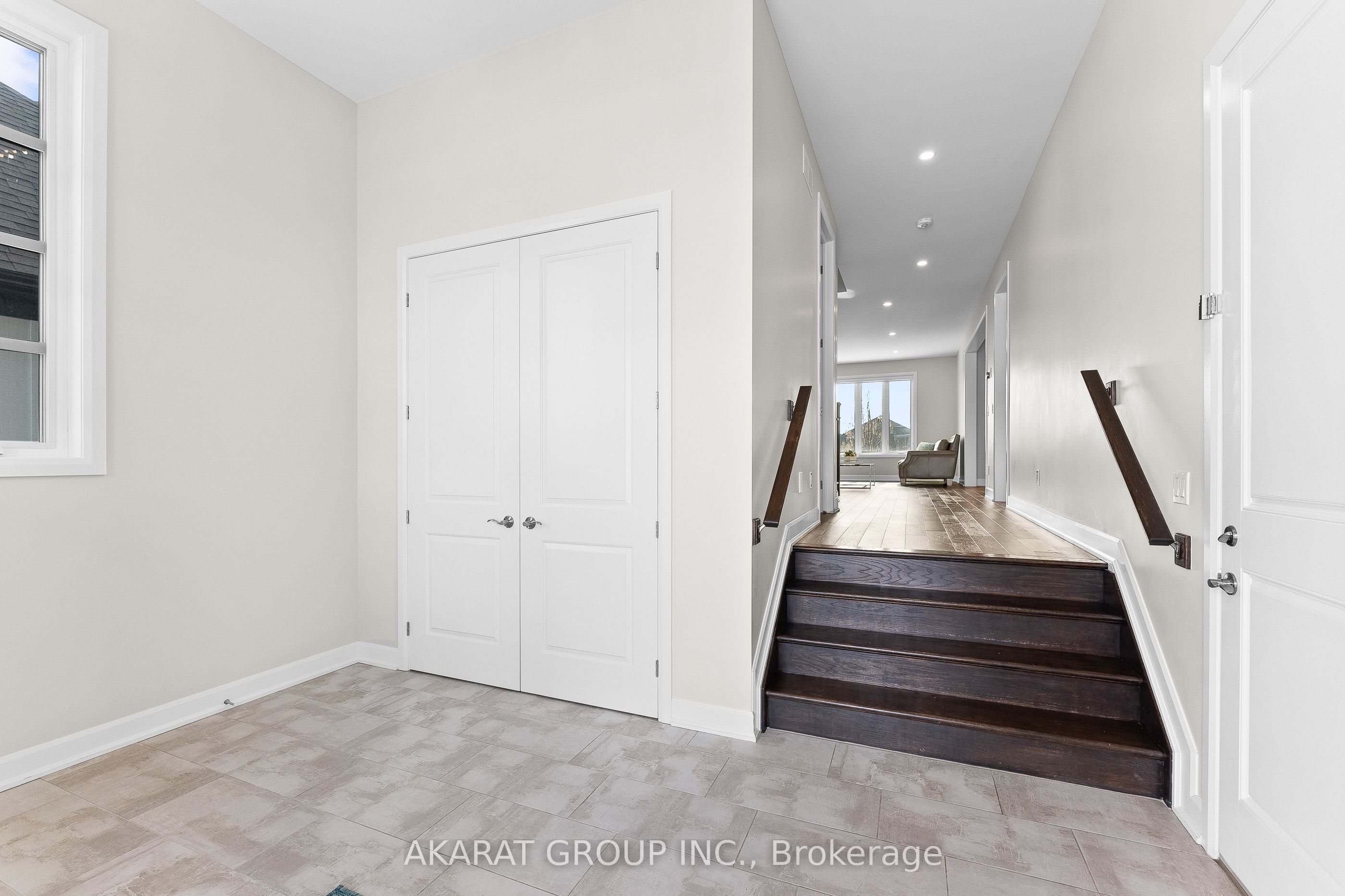 5 Hopkins Street, Thorold, ON L2V 0E6 photo 4