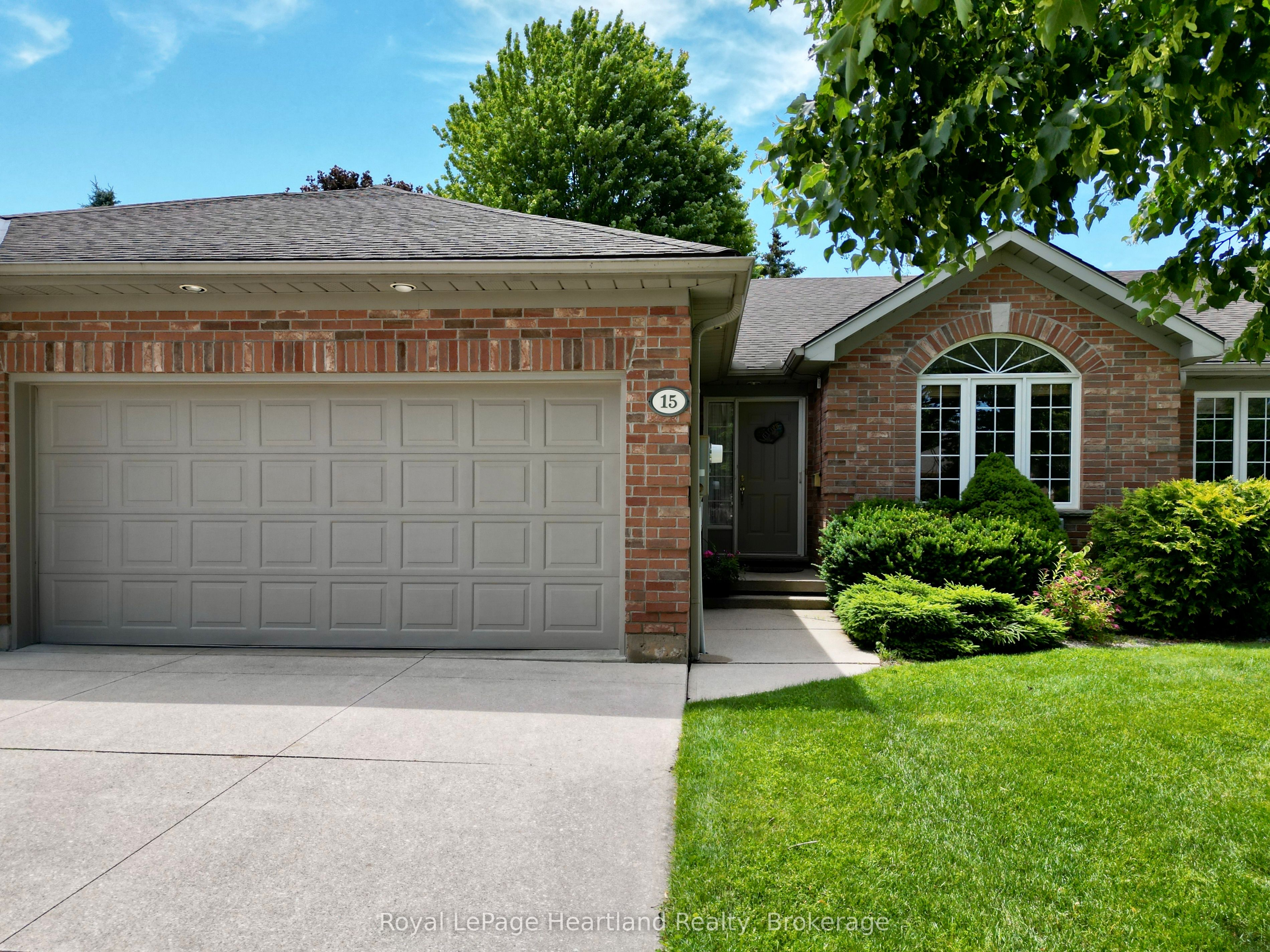 15 Shadow Lane, South Huron, ON N0M 1S1 photo 2