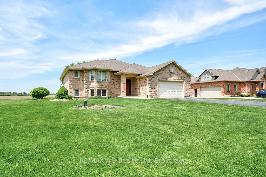 194 Station Road, Perth South, ON N0K 1X0 photo 4