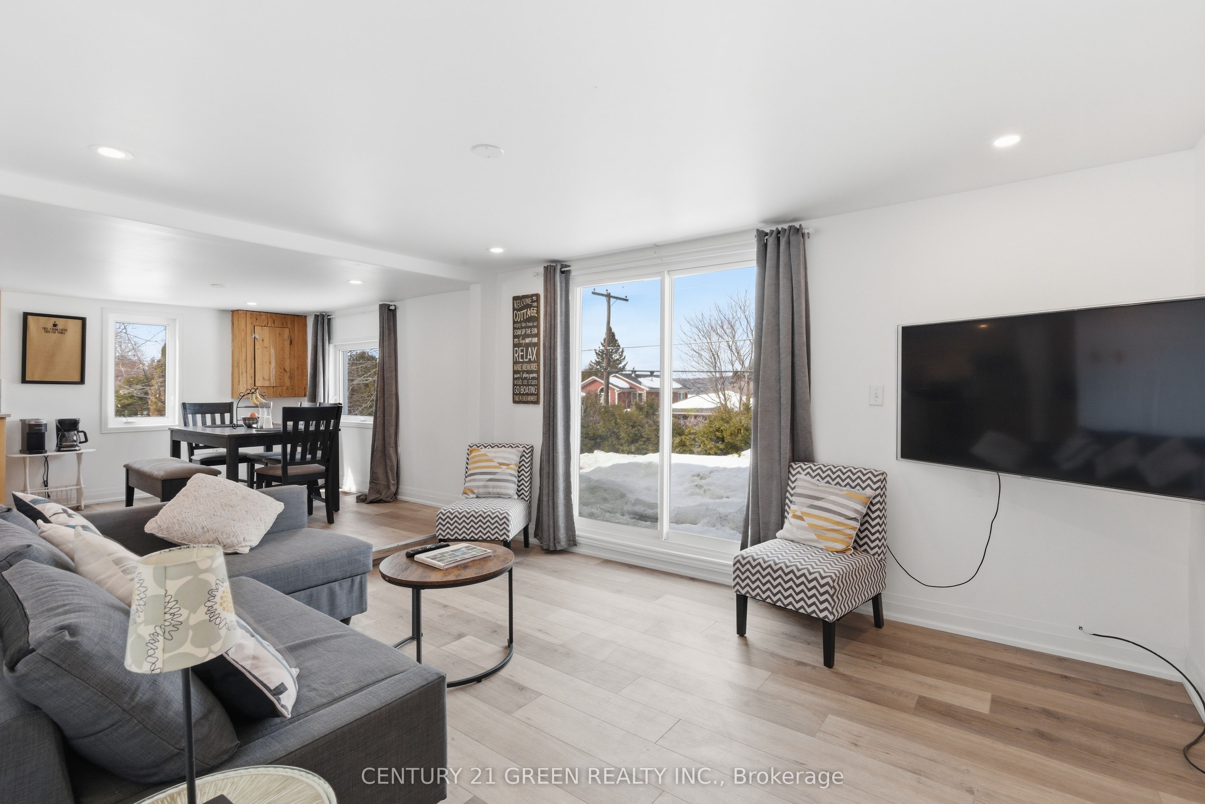 135 Village Street, Hastings Highlands, ON K0L 1C0 photo 3