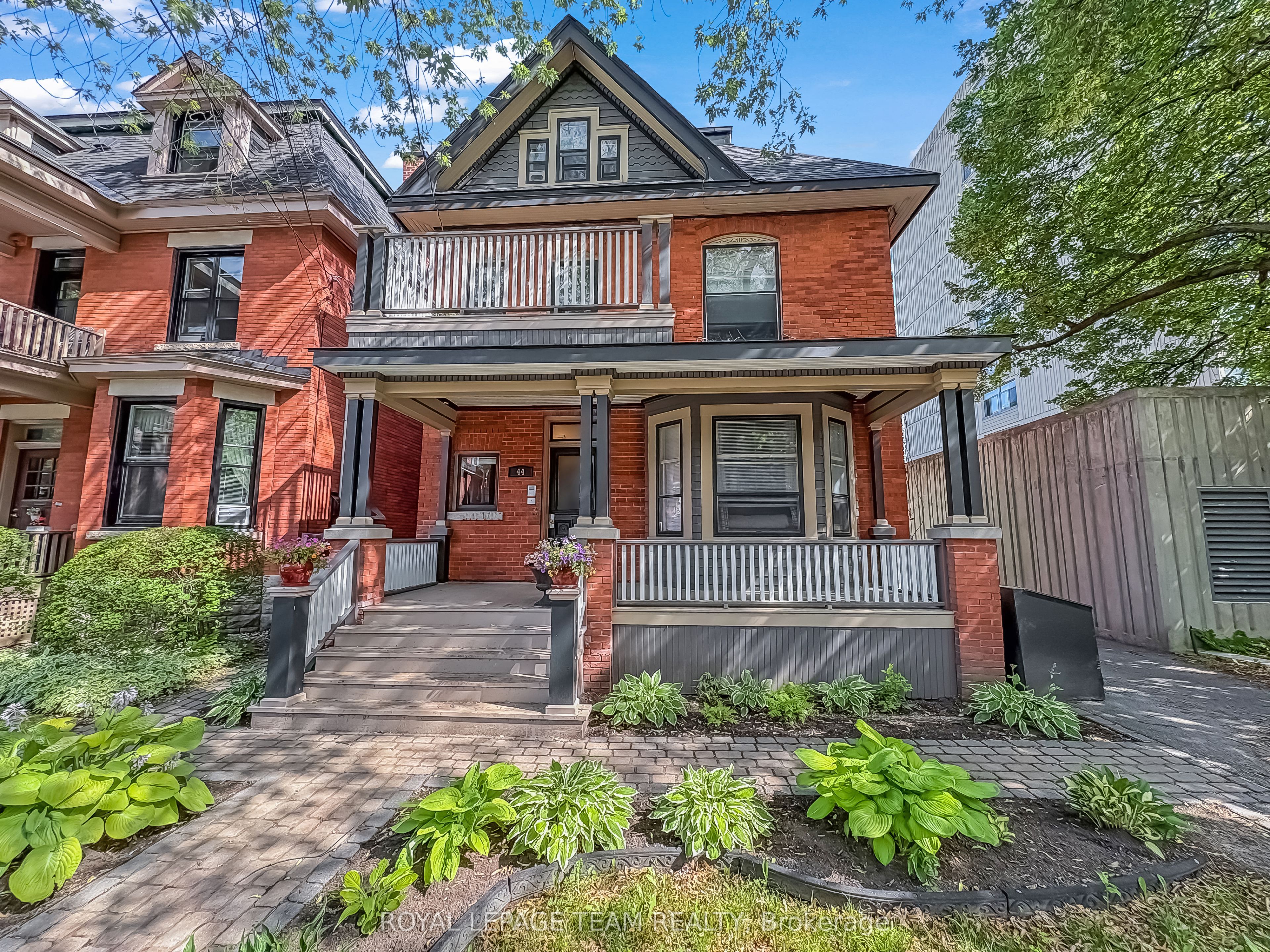 44 Mcleod Street, Ottawa Centre, ON K2P 0Z5
