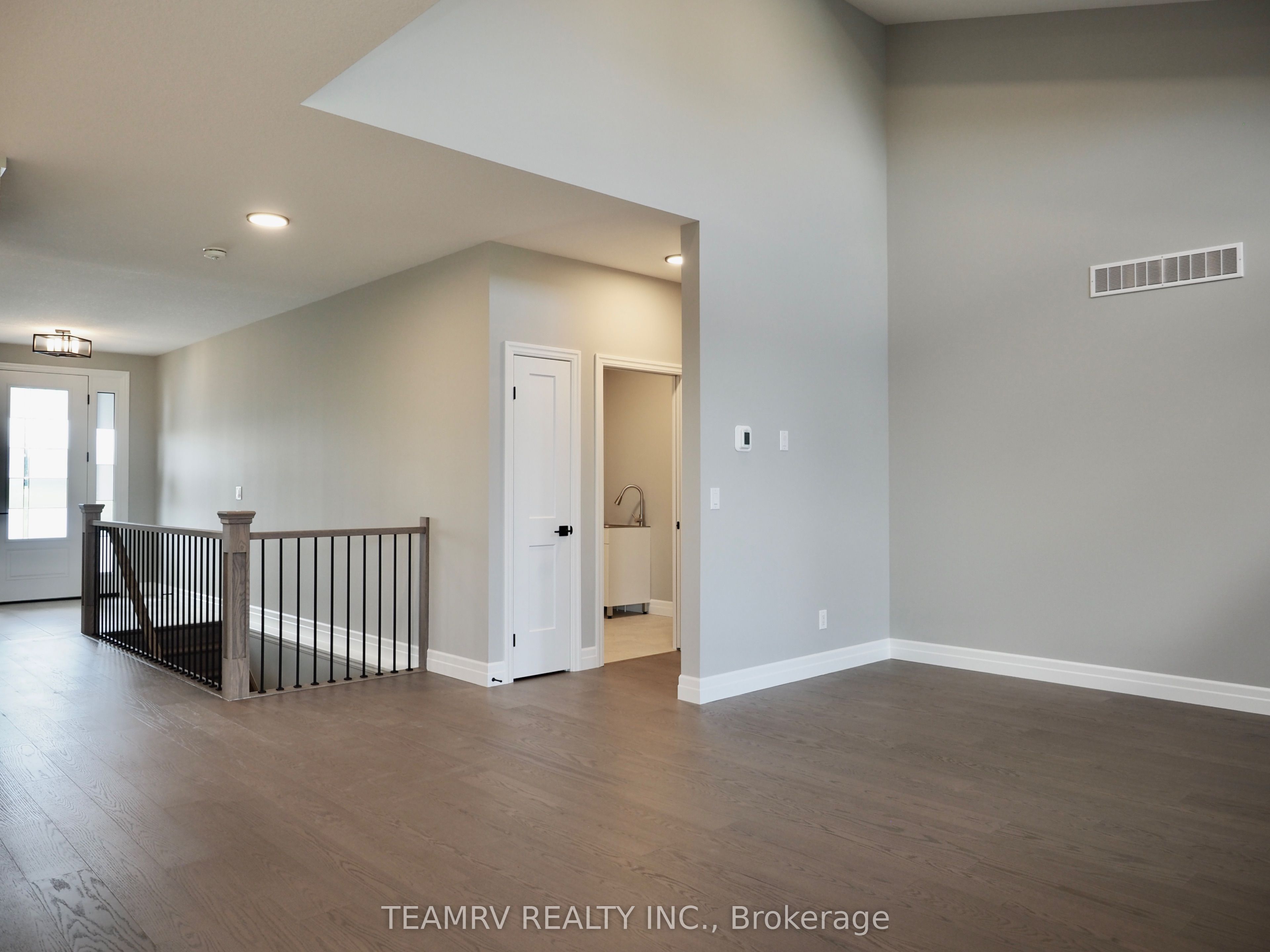 17 DARROW Drive, Tillsonburg, ON N4G 1C4 photo 4
