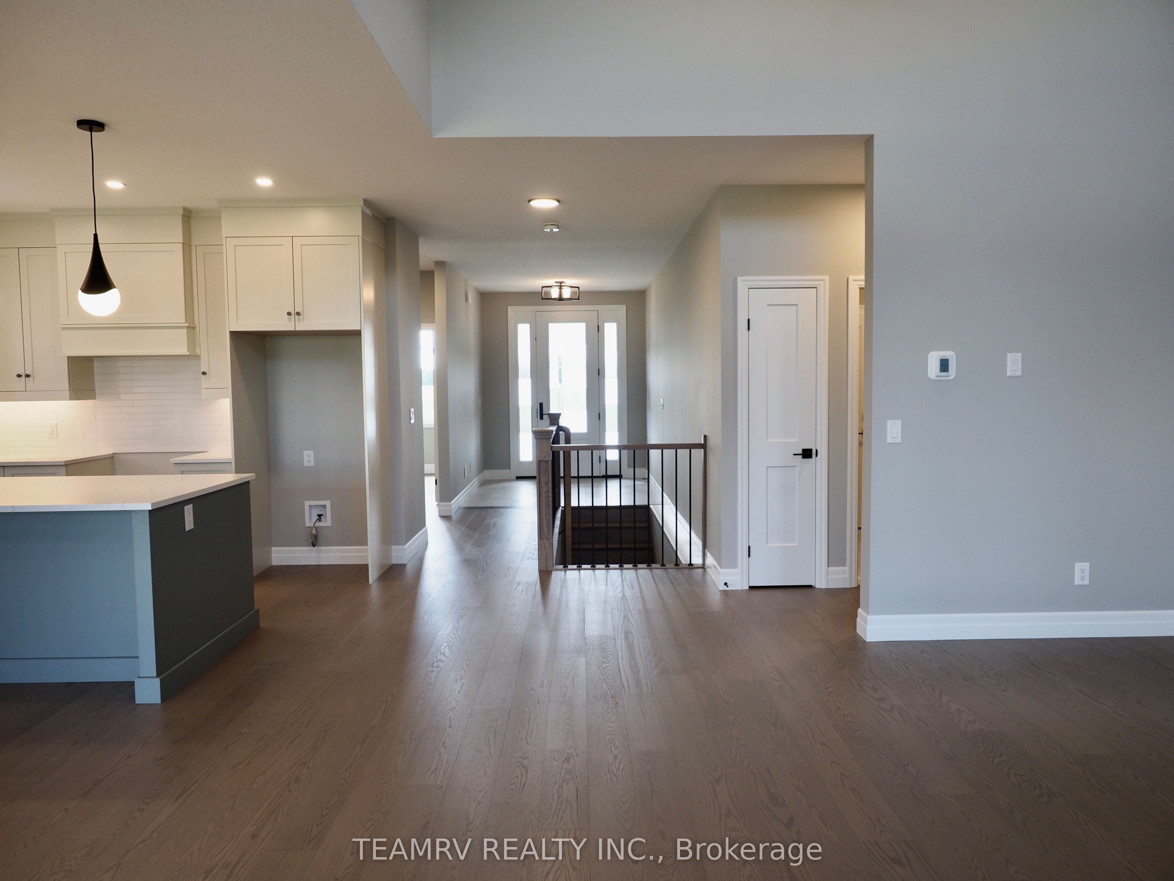 17 DARROW Drive, Tillsonburg, ON N4G 1C4 photo 5