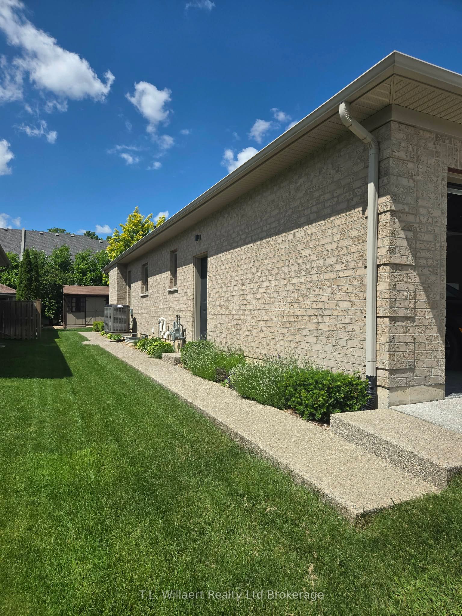 50 Wood Haven Drive, Tillsonburg, ON N4G 0A5 photo 3