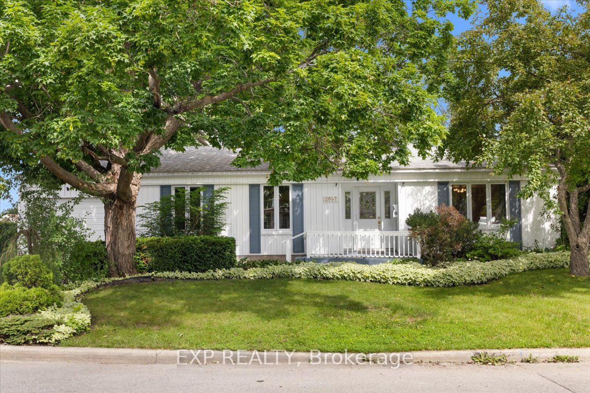 2697 Ulster Crescent, Billings Bridge - Riverside Park and Area, ON K1V 8J5 photo 2