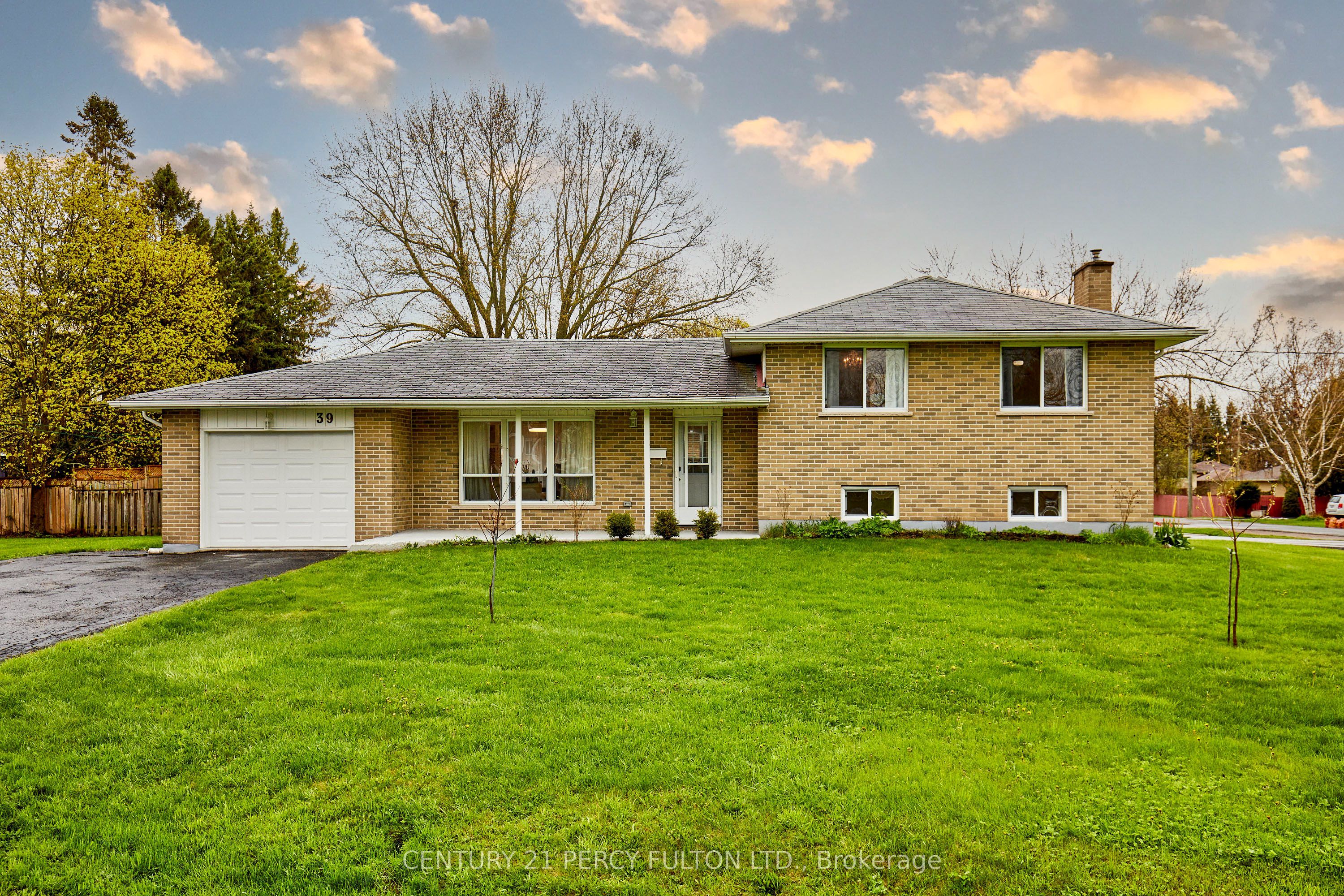 39 Meredith Crescent, Cobourg, ON K9A 4R3