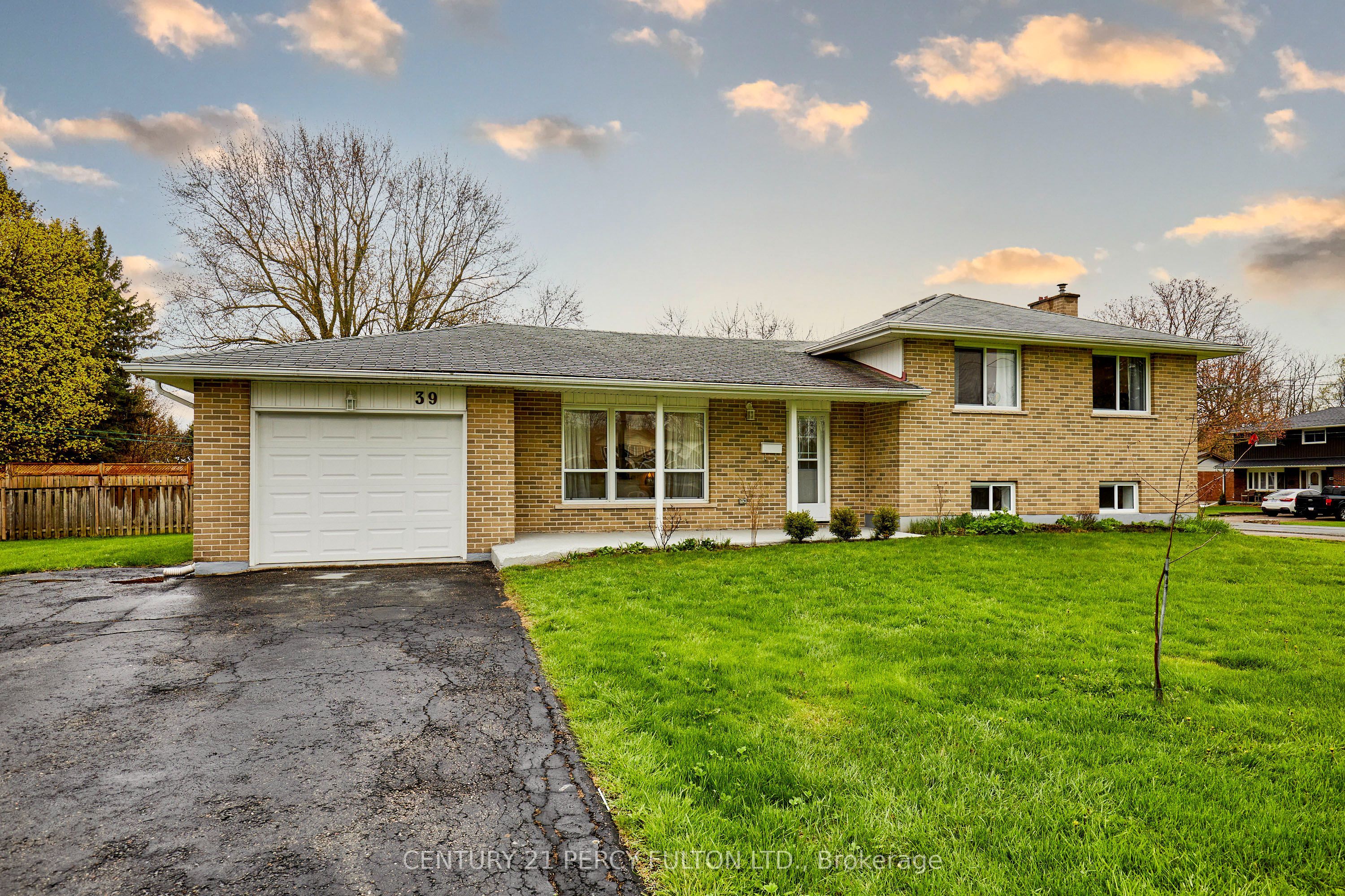 39 Meredith Crescent, Cobourg, ON K9A 4R3 photo 4
