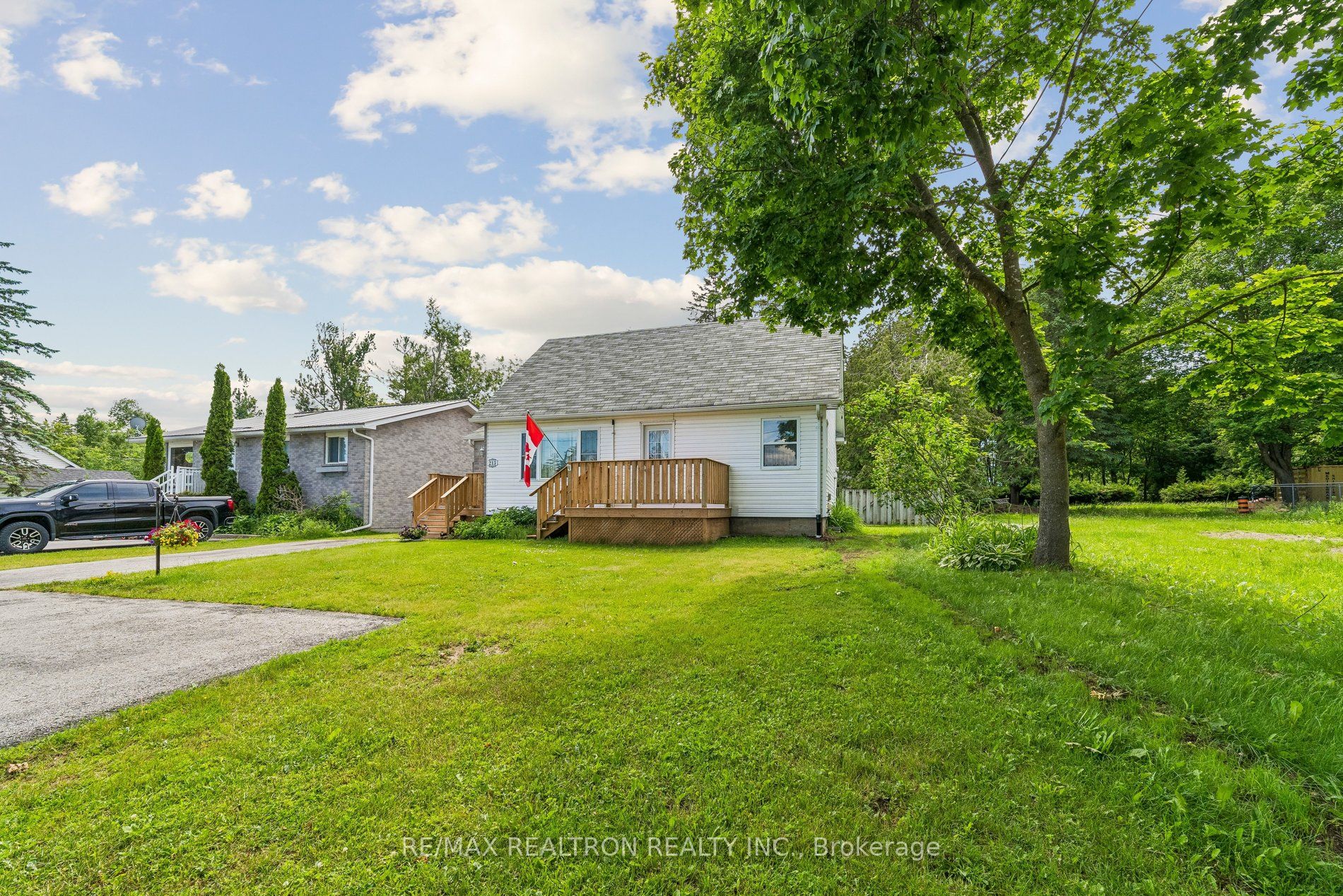 213 Angeline Street S, Kawartha Lakes, ON K9V 4R2 photo 3