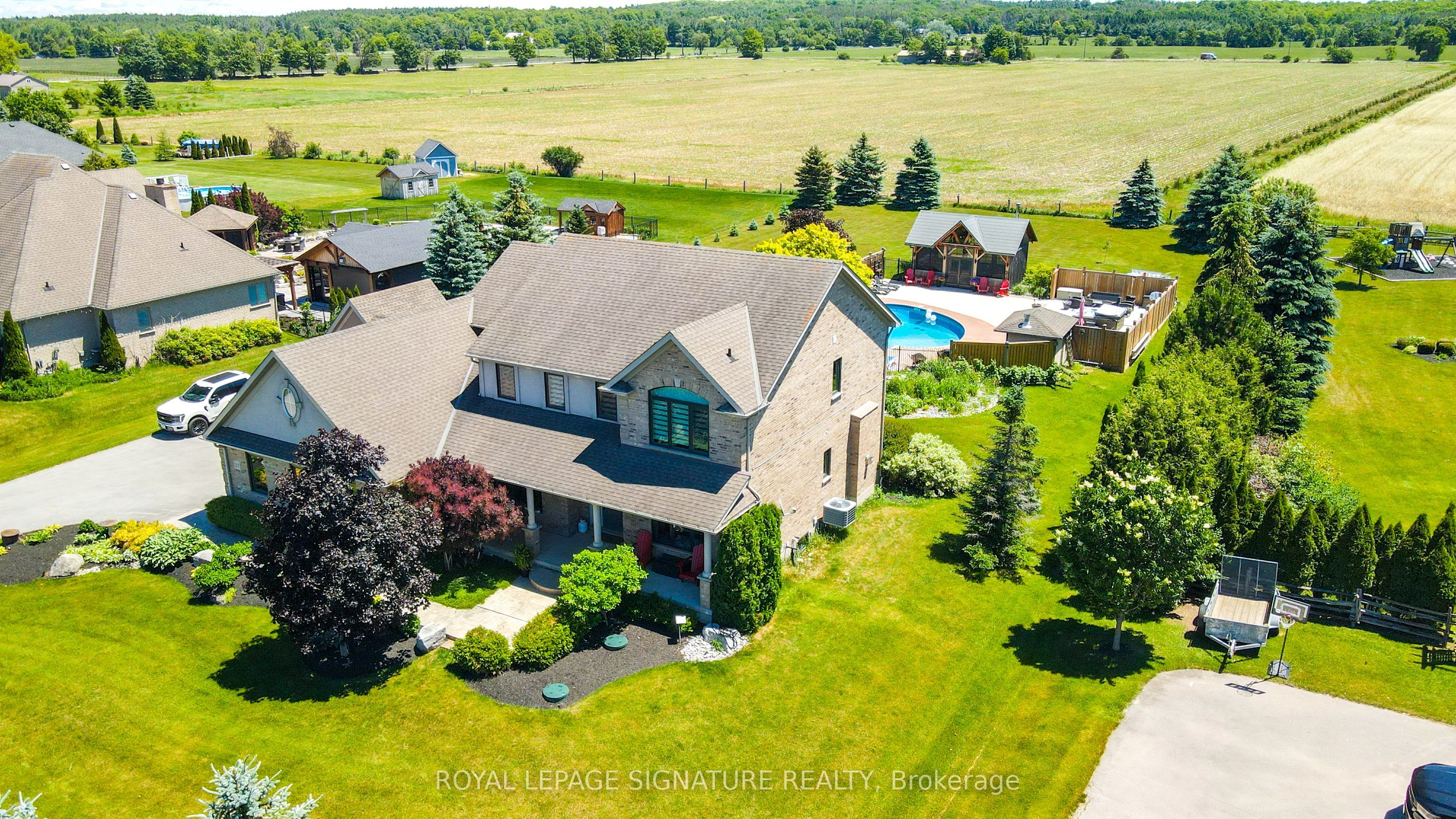 27 Leenders Lane, Erin, ON N0B 1T0