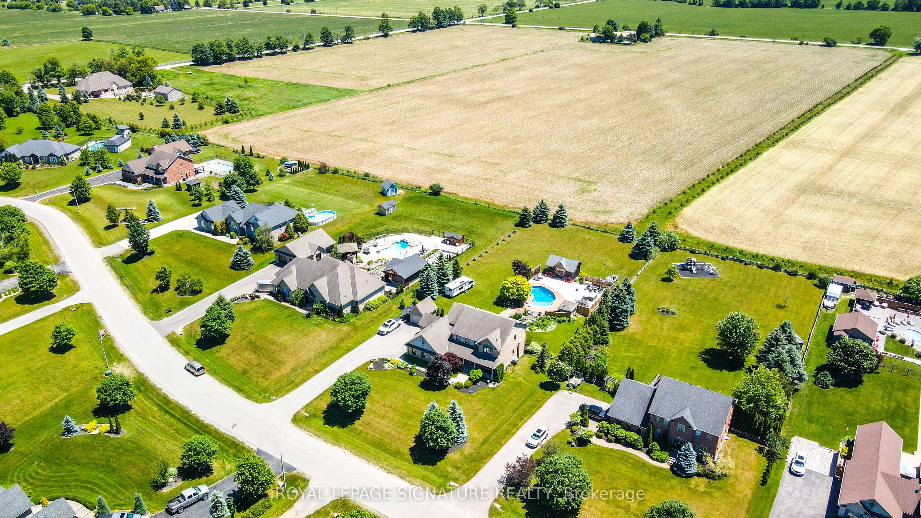 27 Leenders Lane, Erin, ON N0B 1T0 photo 2