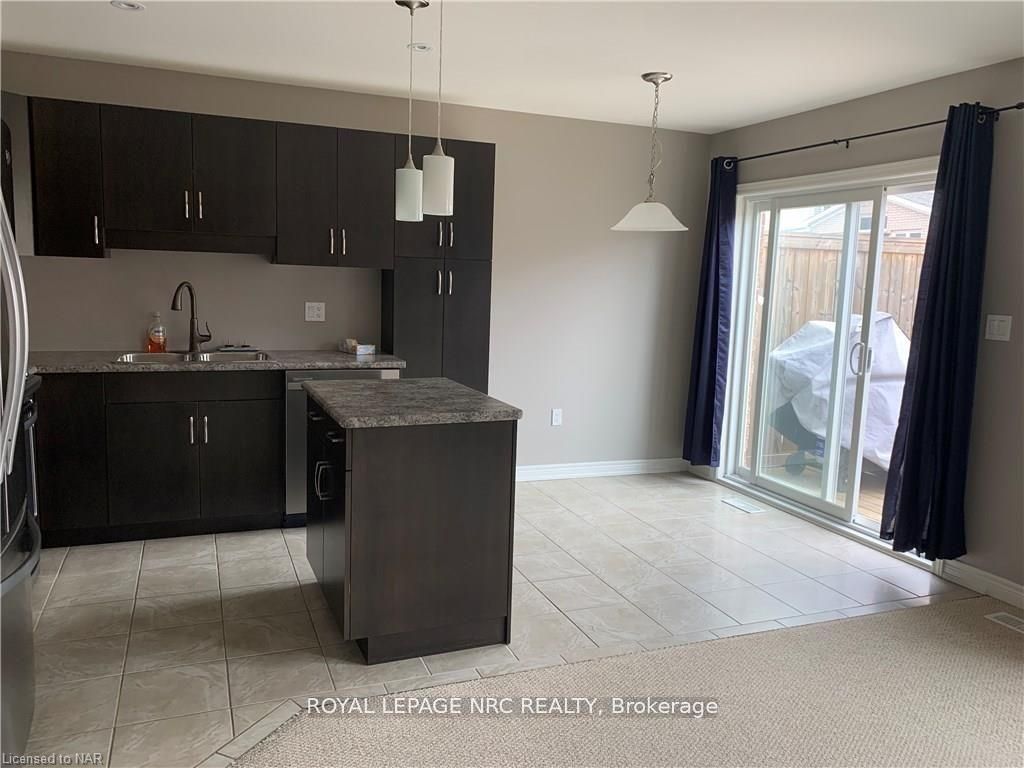 6394 Shapton Crescent, Niagara Falls, ON L2H 0L8 photo 5