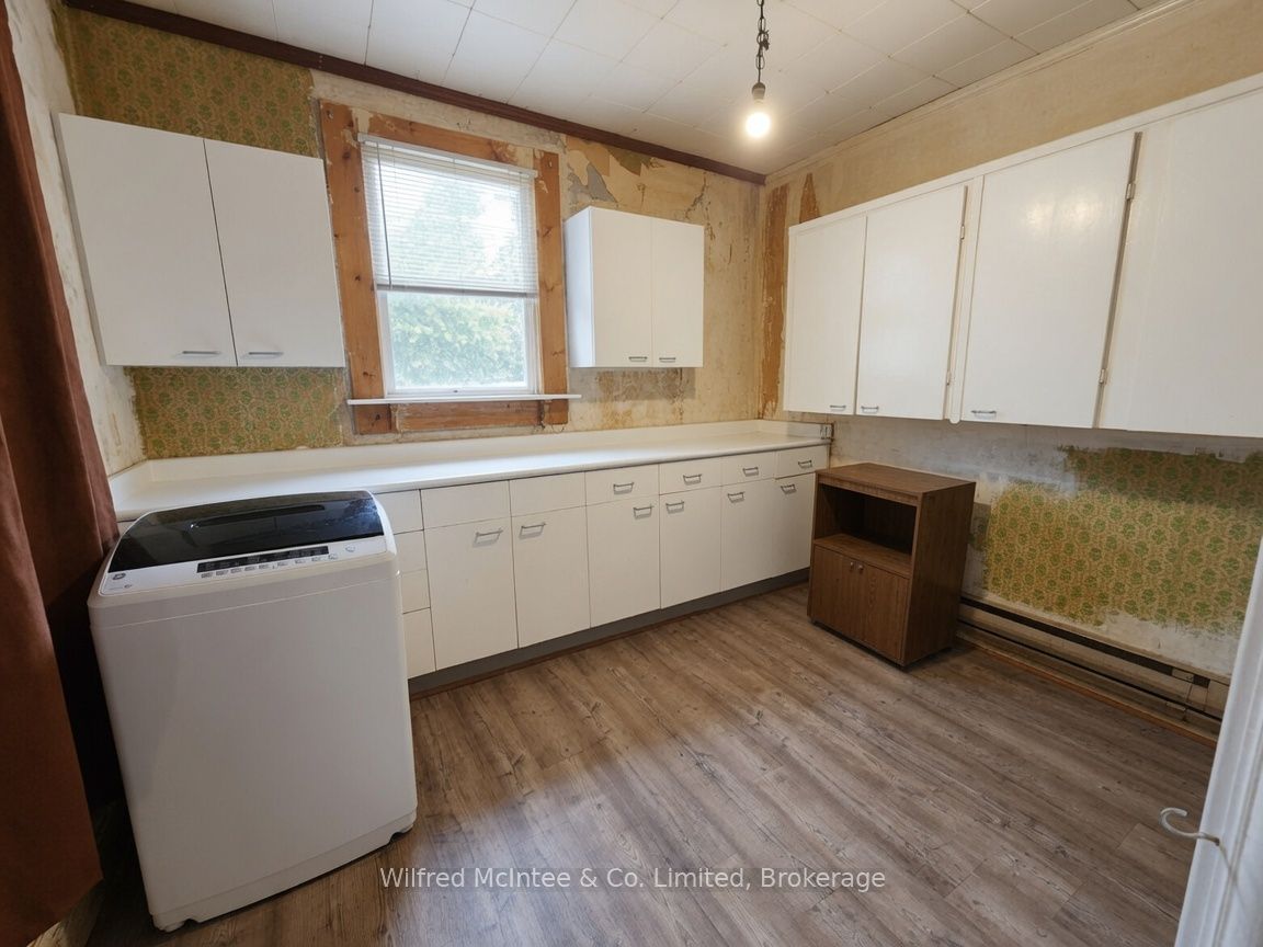 43 CLINTON Street S, South Bruce, ON N0G 2S0 photo 5