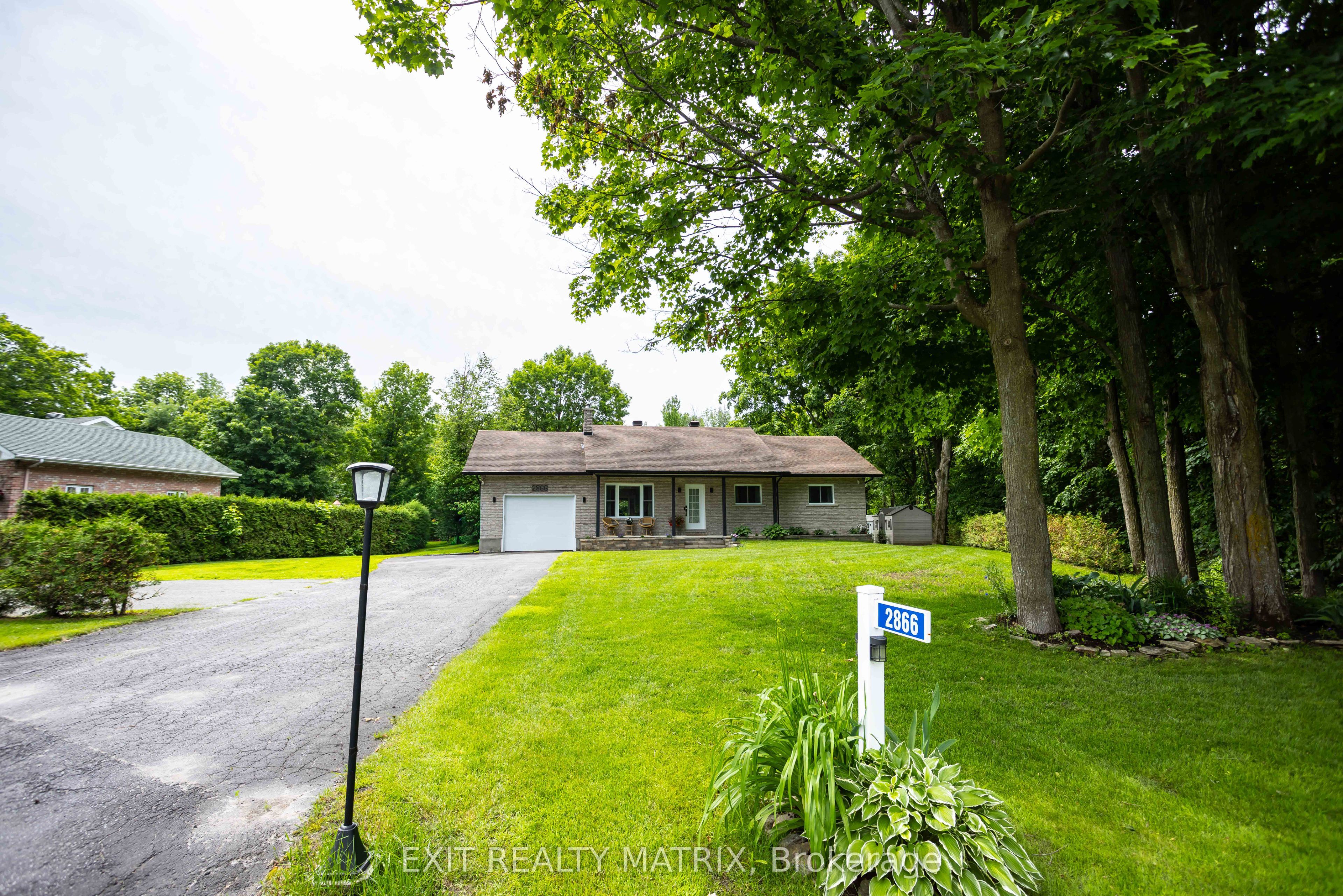 2866 Front Road, East Hawkesbury, ON K6A 2R2 photo 2