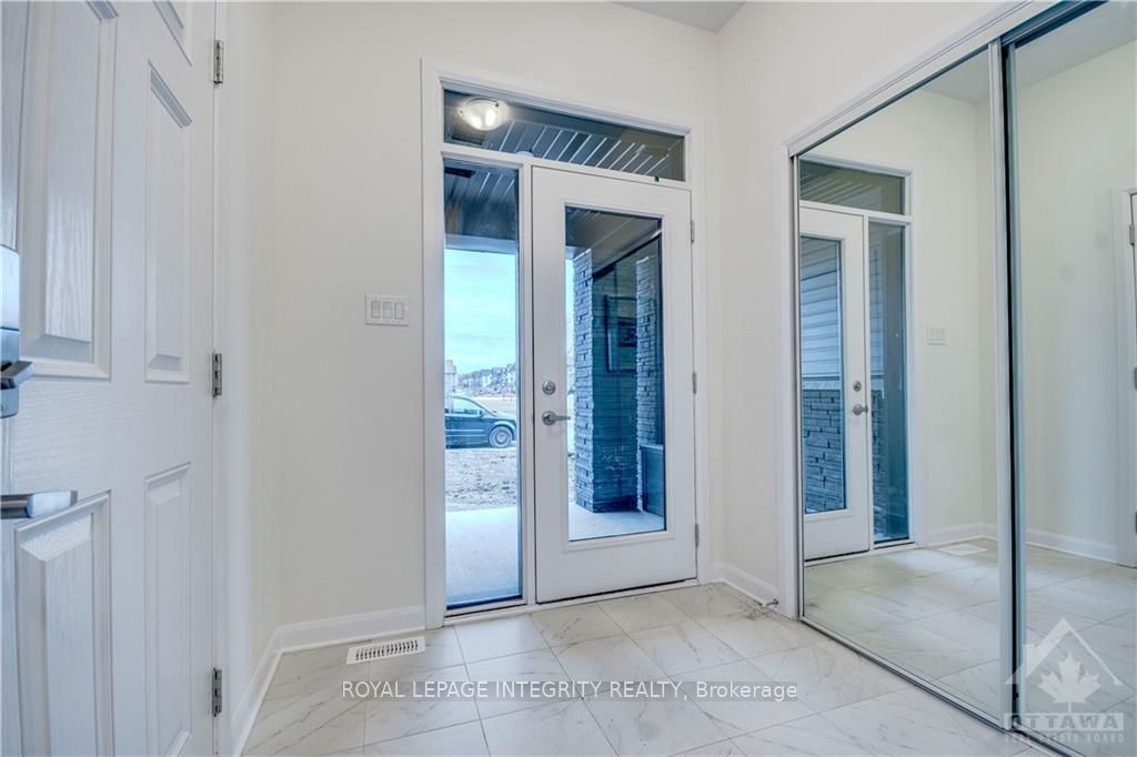 247 Clonrush Way, Kanata, ON K2T 0P8 photo 3