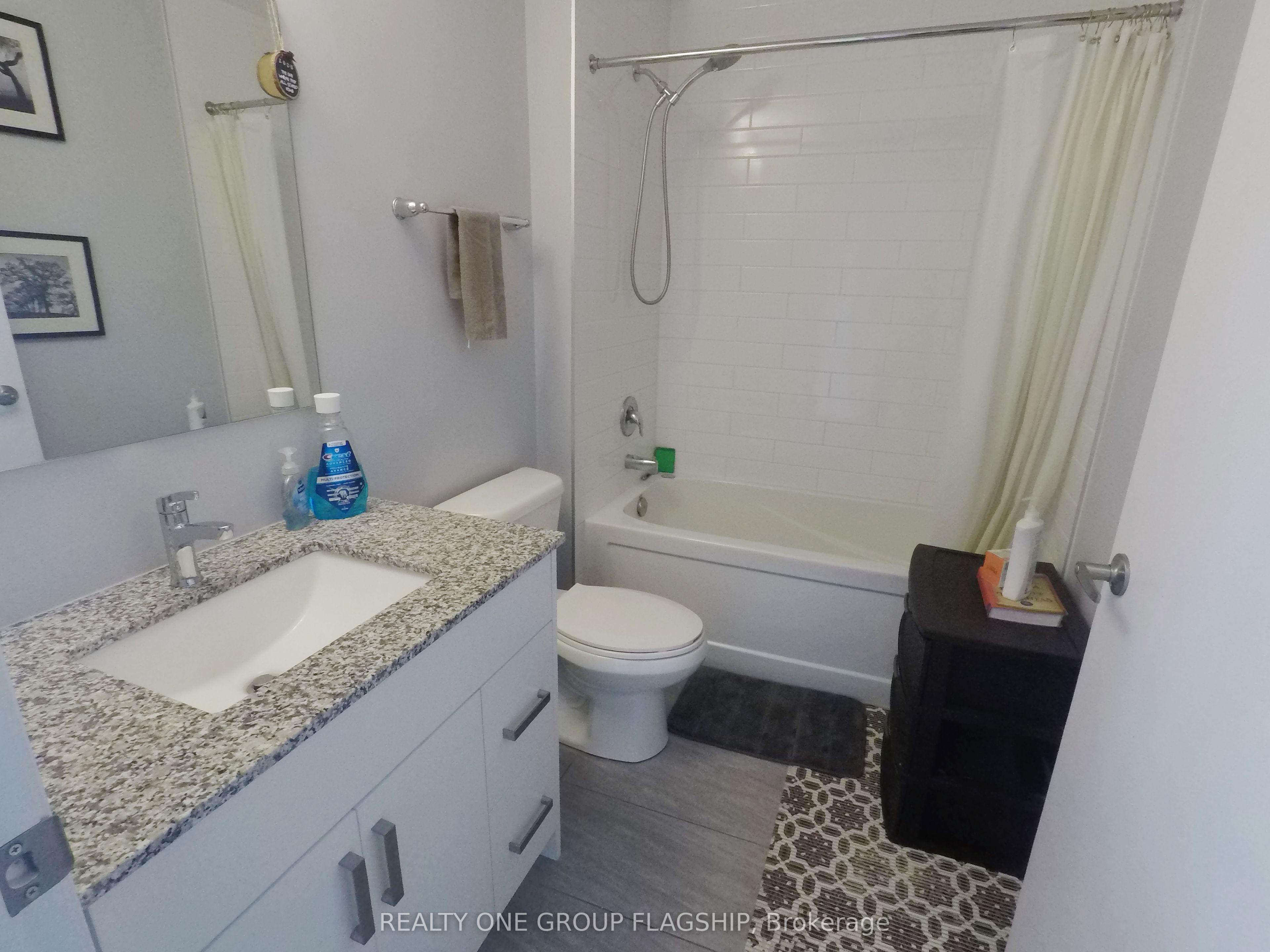 60 Charles Street 2509, Kitchener, ON N2G 0C9 photo 4