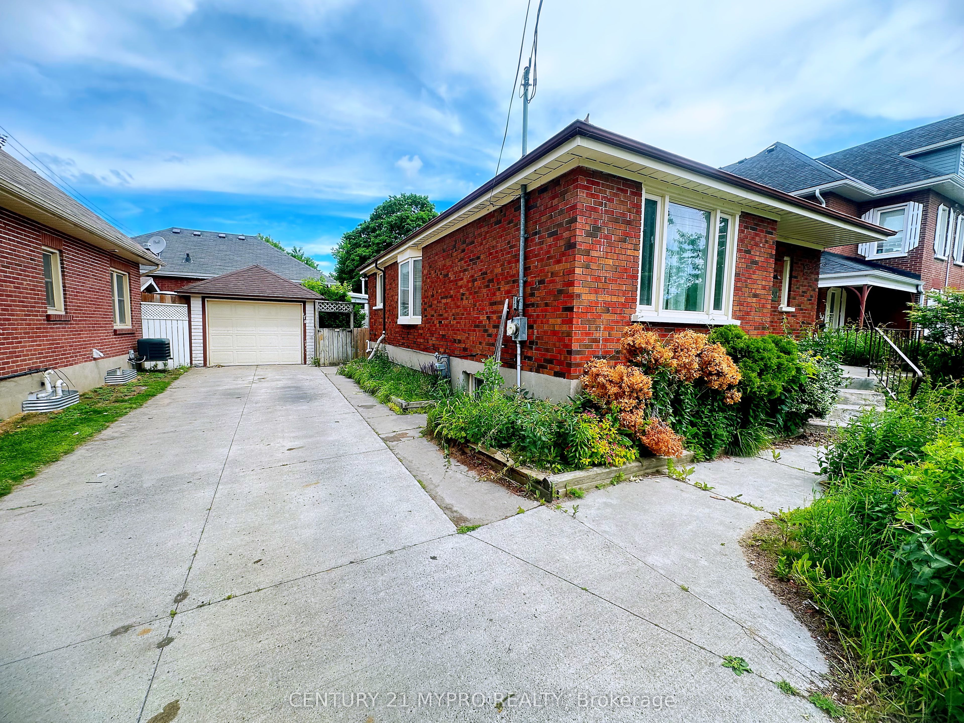 170 Morrow Street, Peterborough, ON K9J 1X5 photo 2