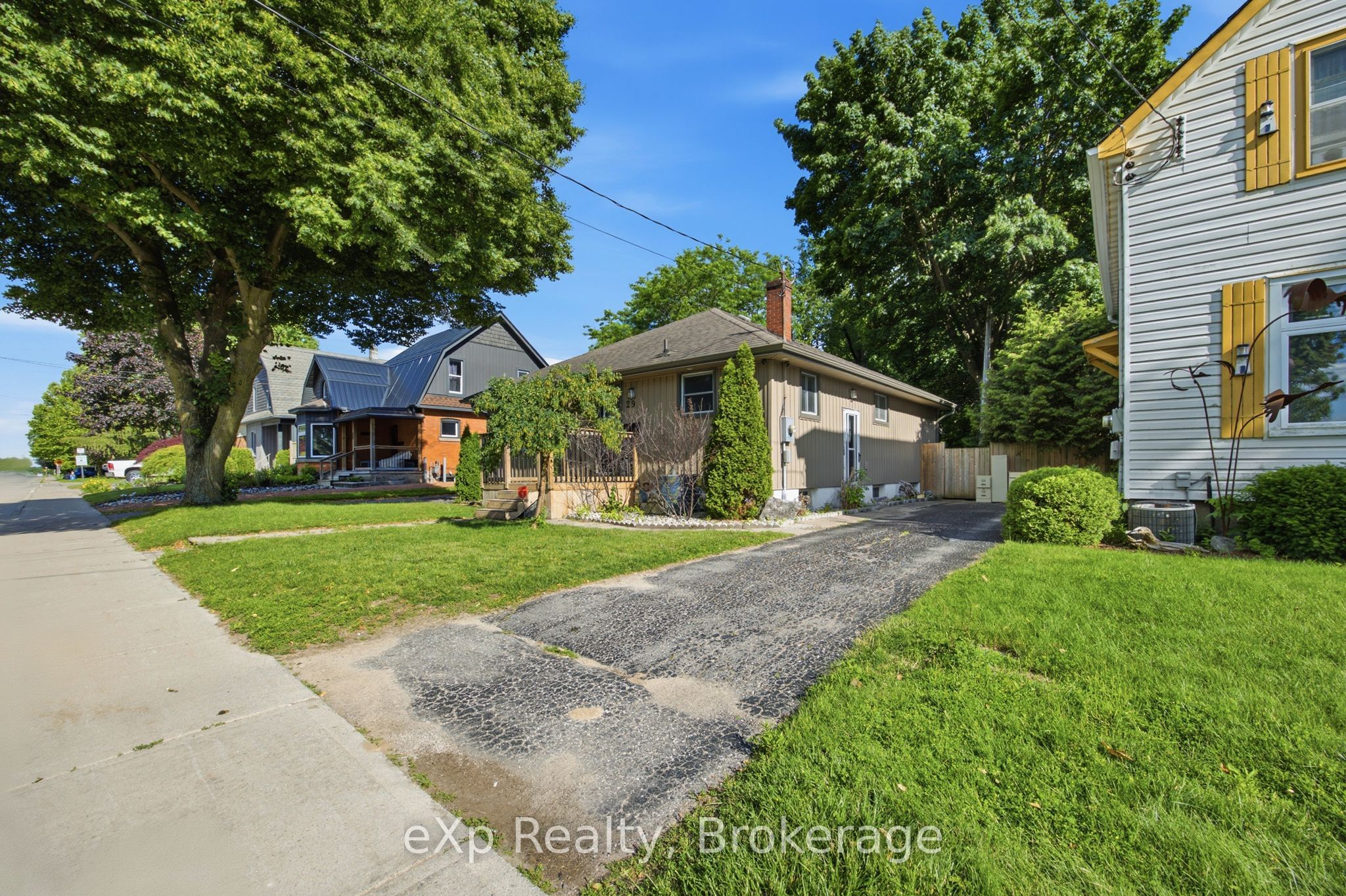 29 Concession Street E, Tillsonburg, ON N4G 1N9 photo 4