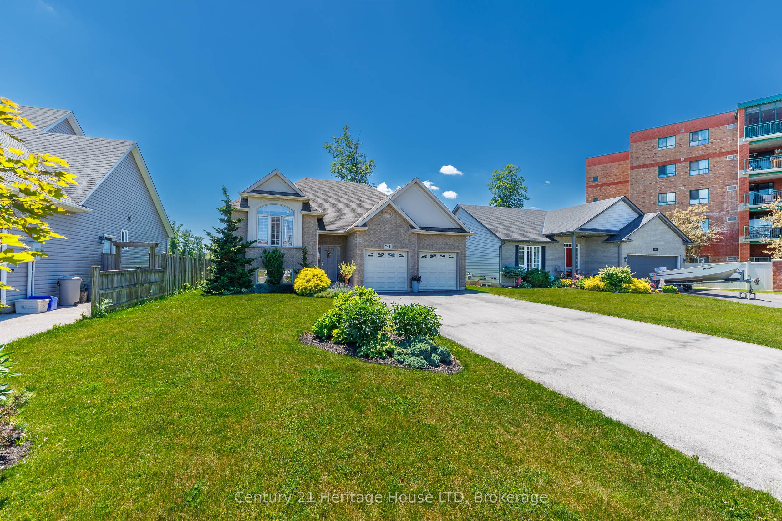 741 Nancy Road, Fort Erie, ON L2A 6P8
