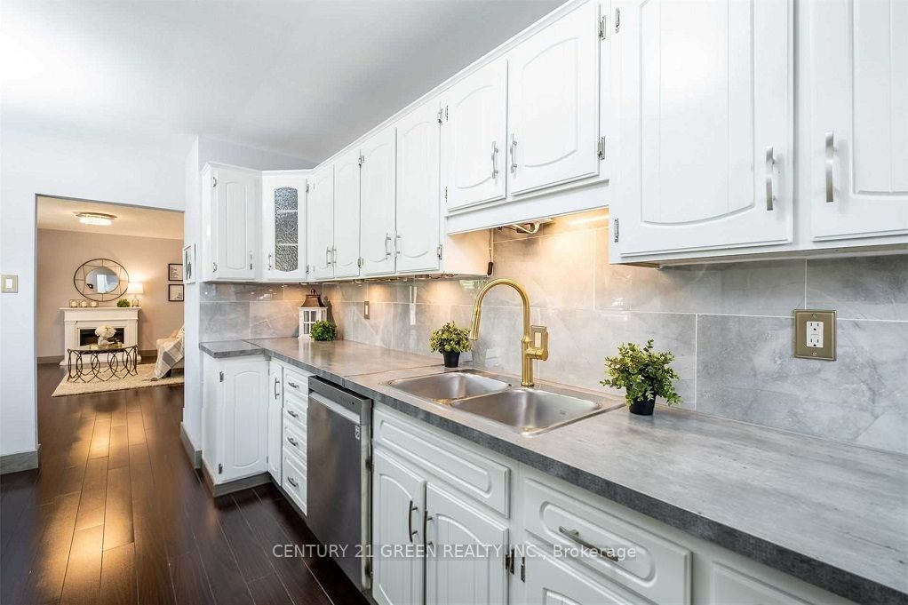 217 Mayfield Avenue, Waterloo, ON N2J 3S6 photo 3