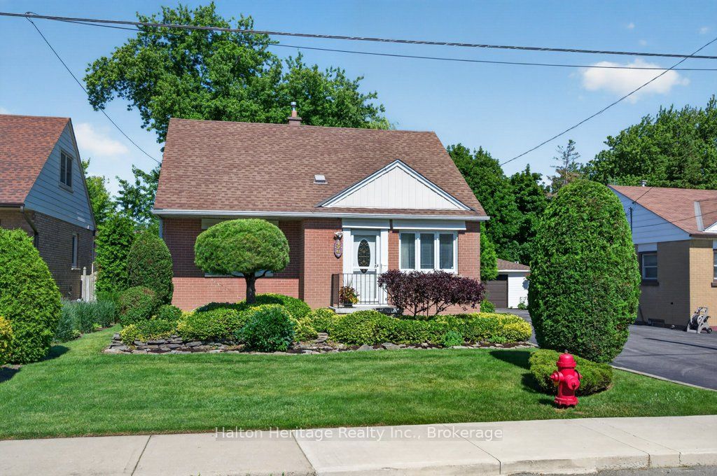476 East 37th Street, Hamilton, ON L8V 4B9 photo 2