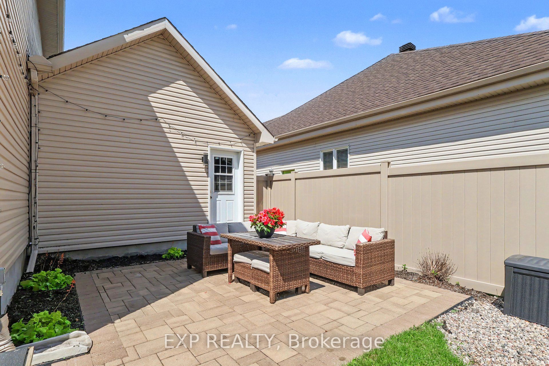 212 Jasper Crescent, Clarence-Rockland, ON K4K 0A3 photo 4